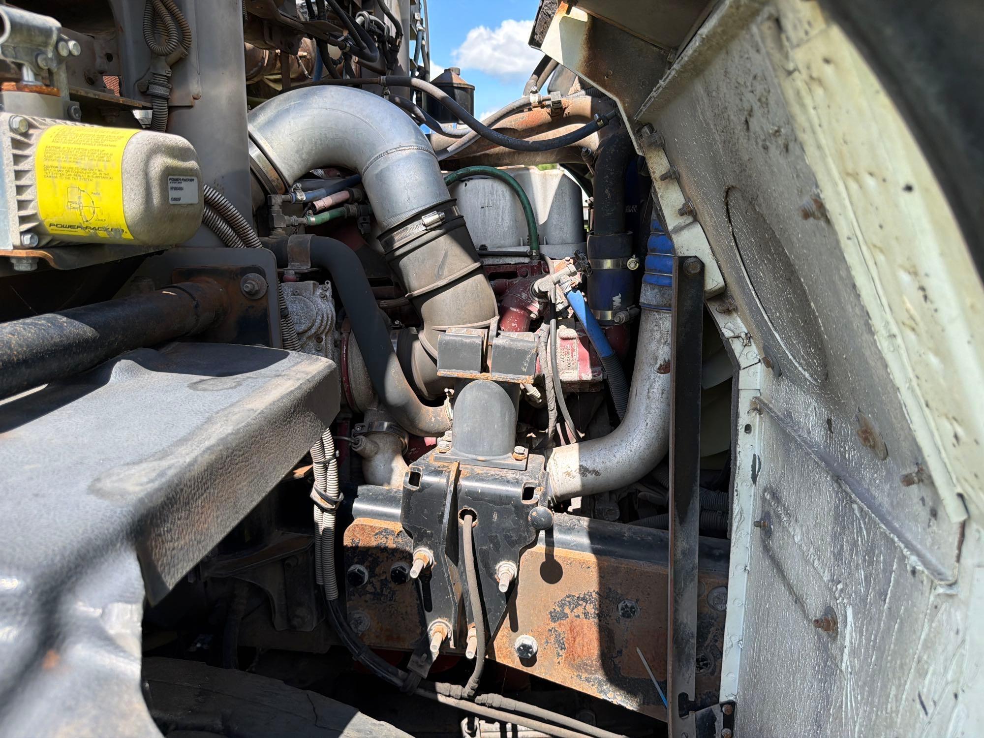 2013 Mack 613