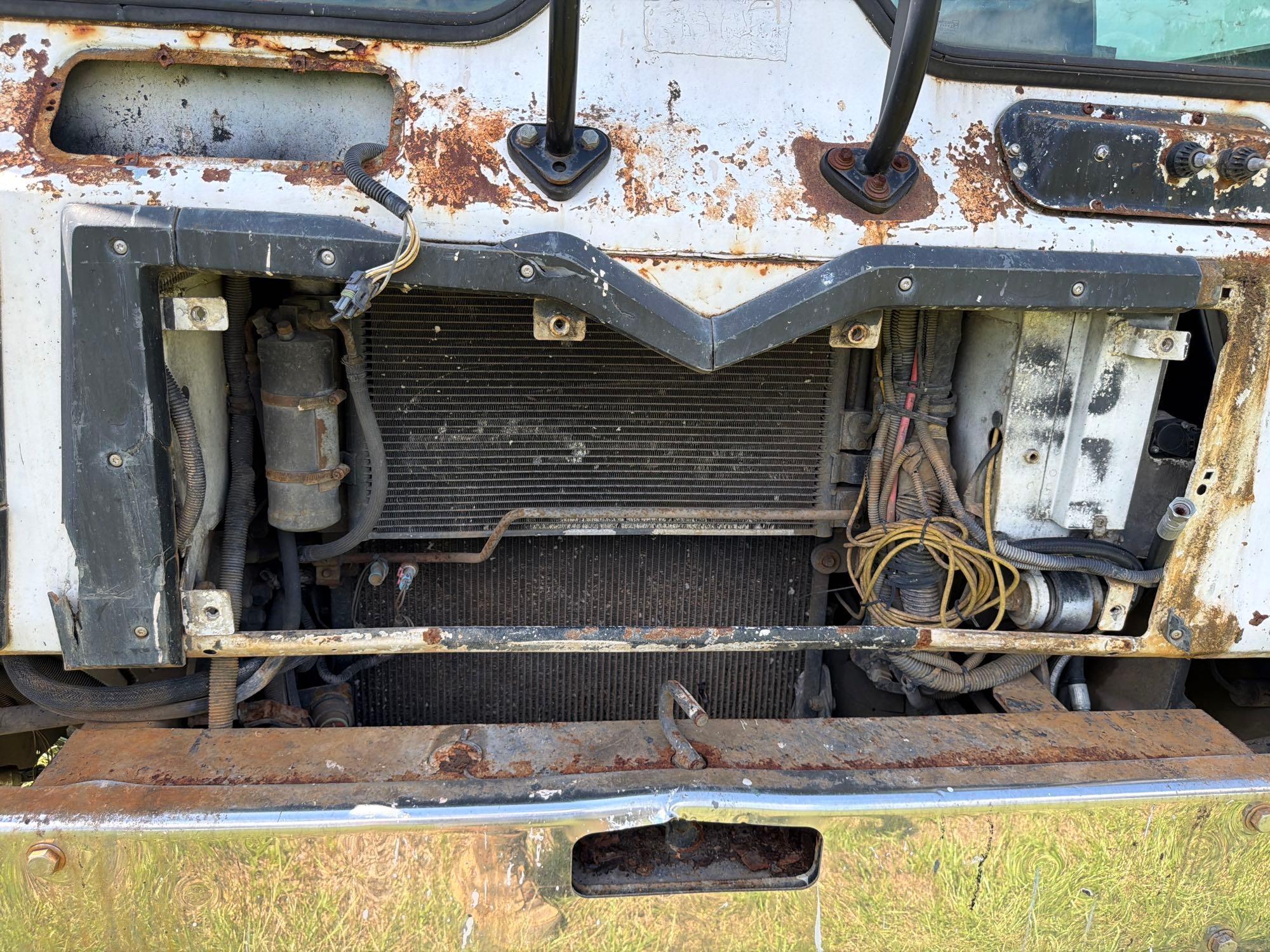 2013 Mack 613