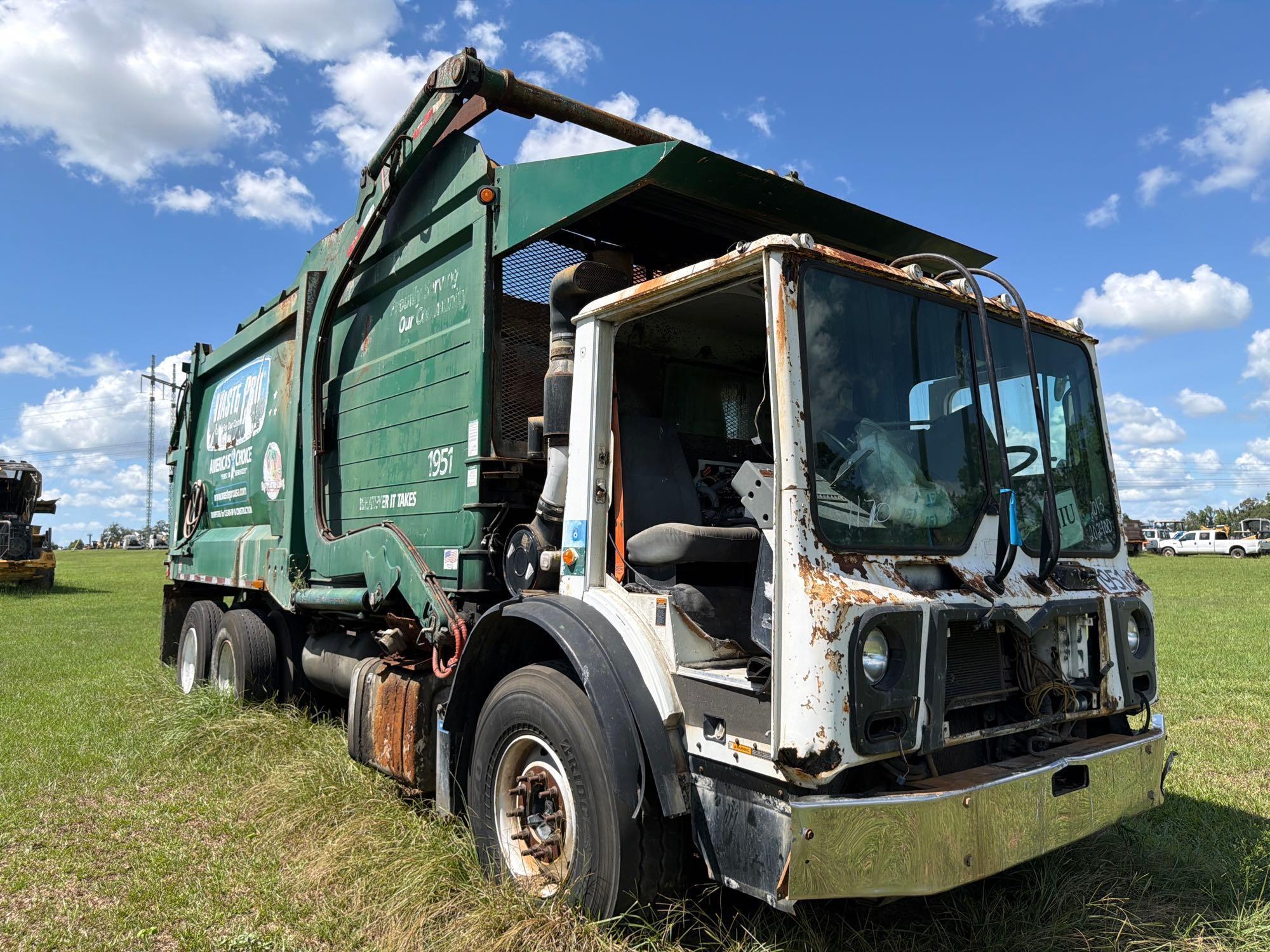 2013 Mack 613