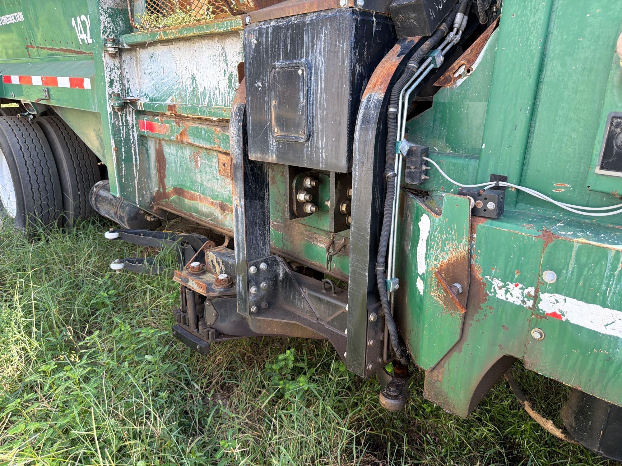 2014 Mack 613