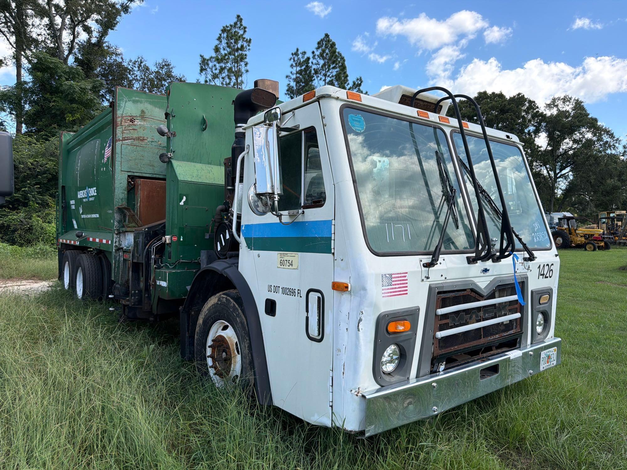 2014 Mack 613