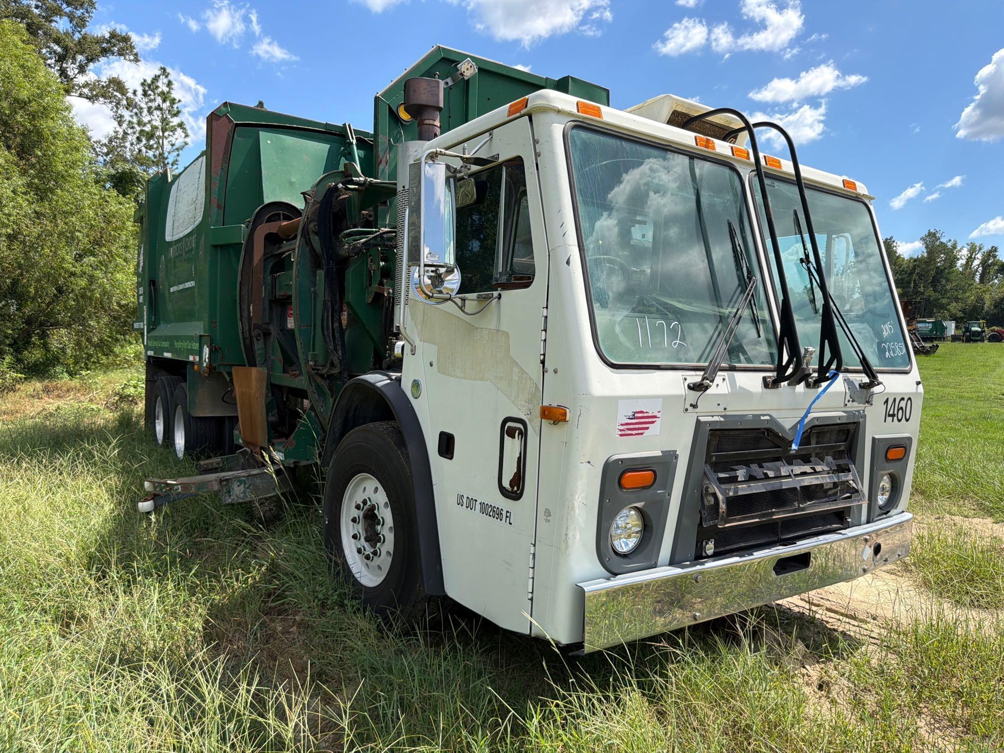2015 Mack 633