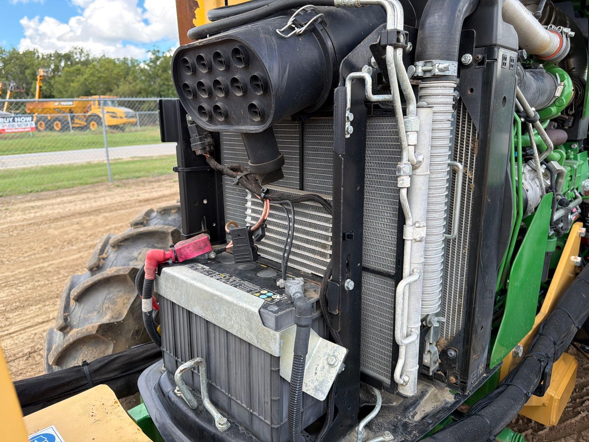 John Deere 5100E