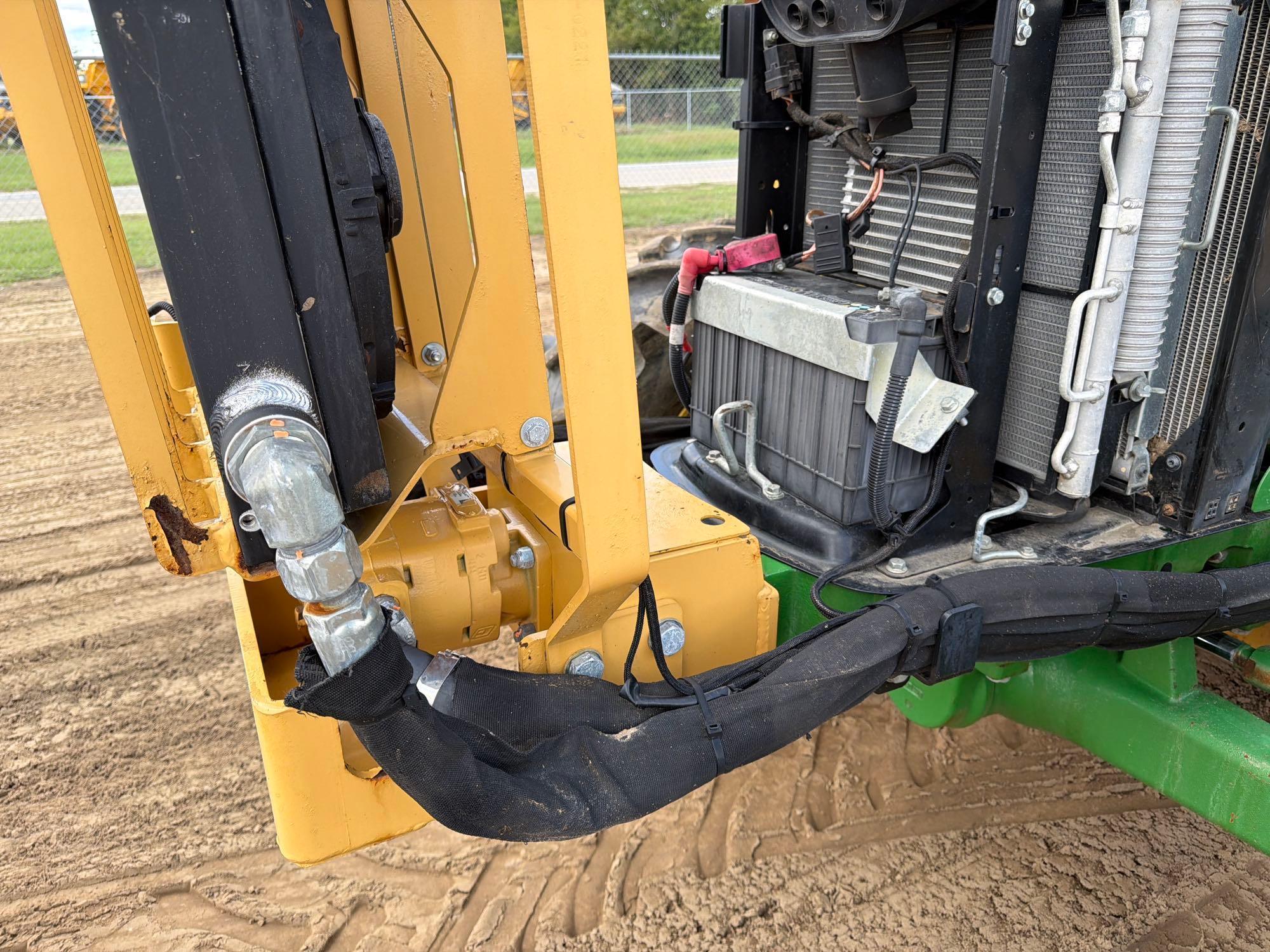 John Deere 5100E