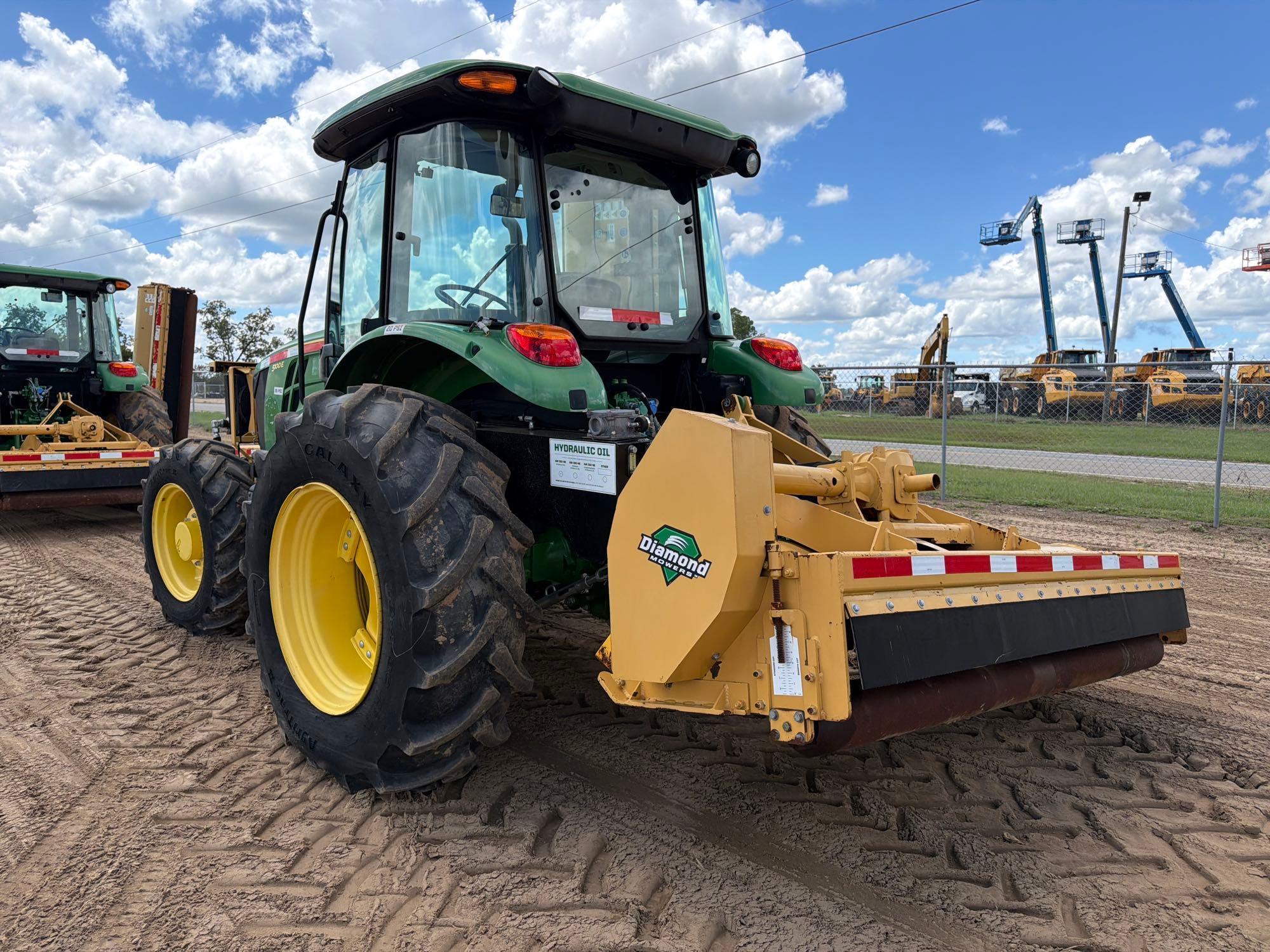 John Deere 5100E