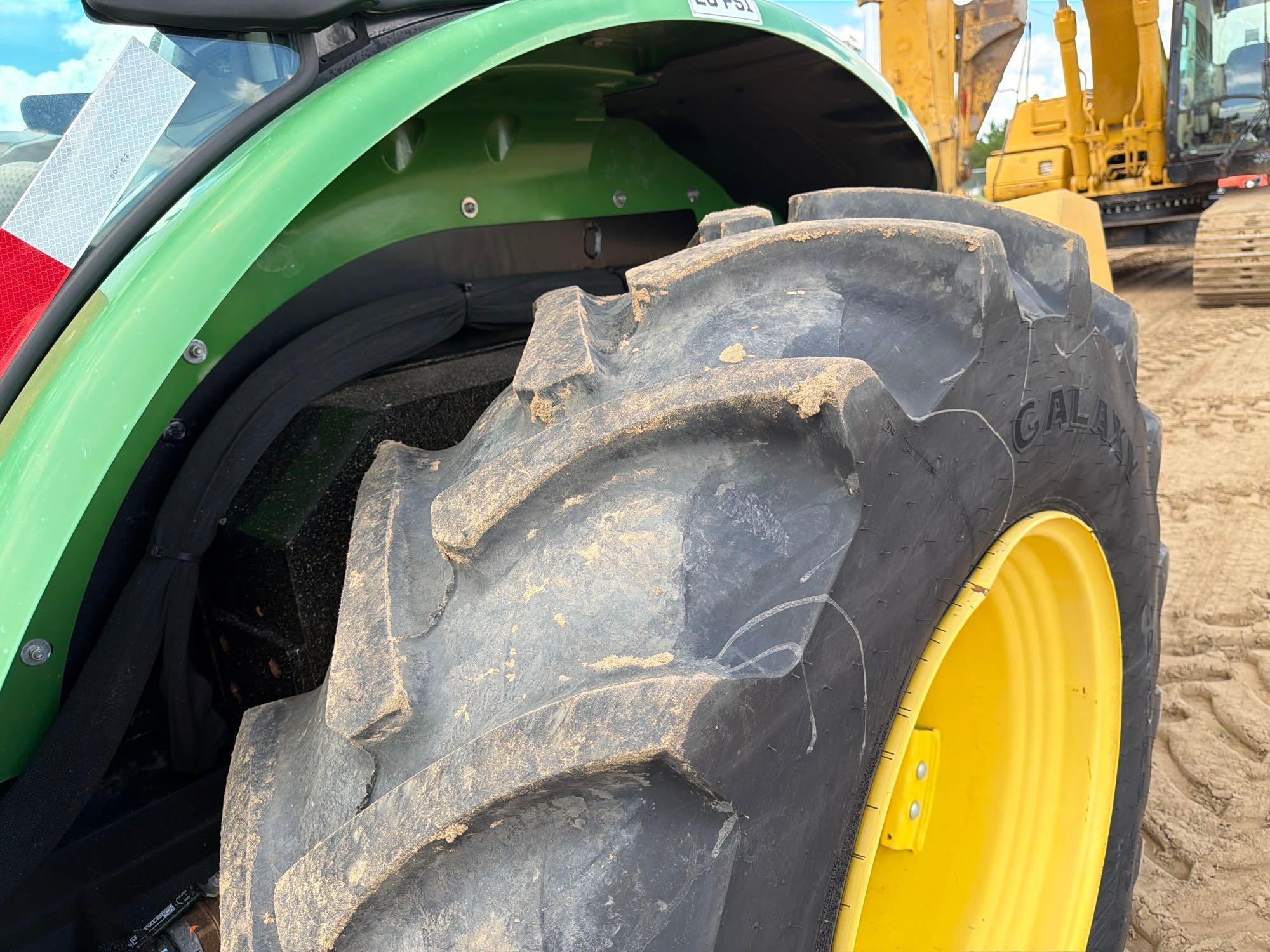 John Deere 5100E