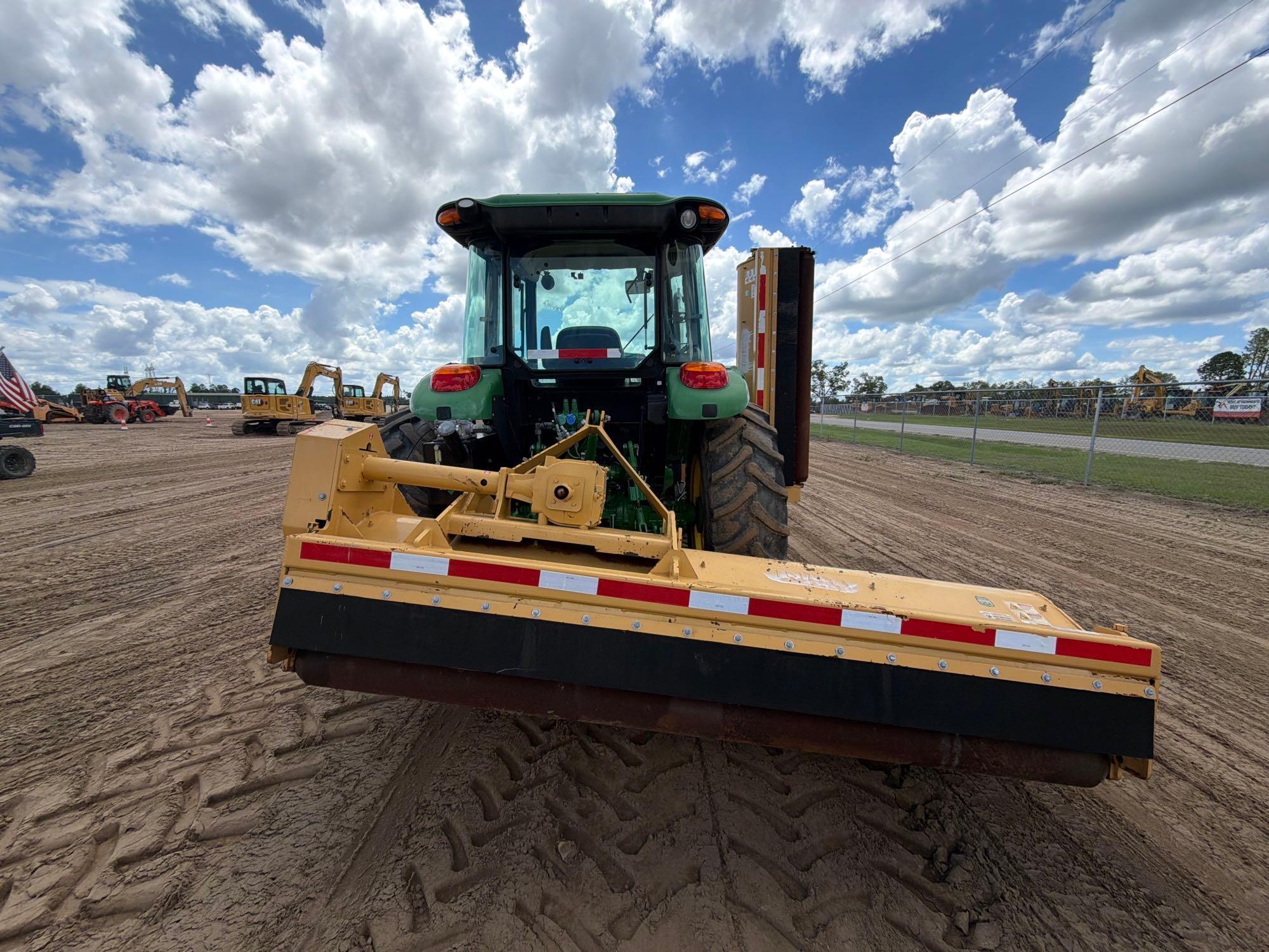 John Deere 5100E