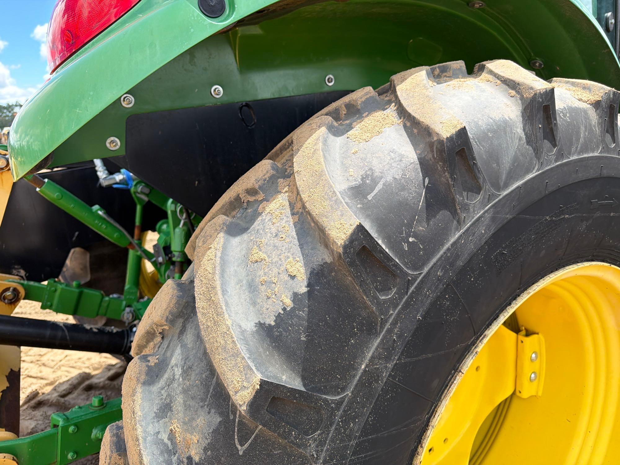 John Deere 5100E