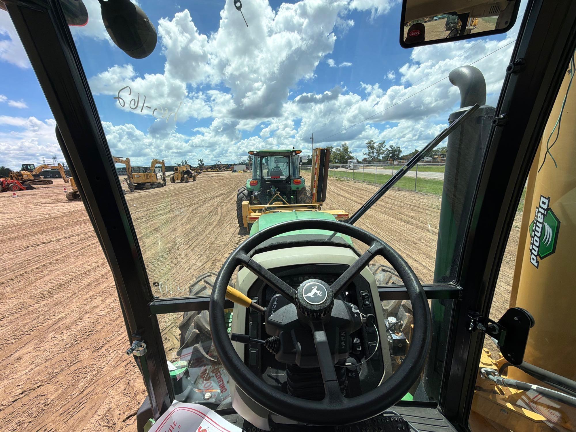 John Deere 5100E