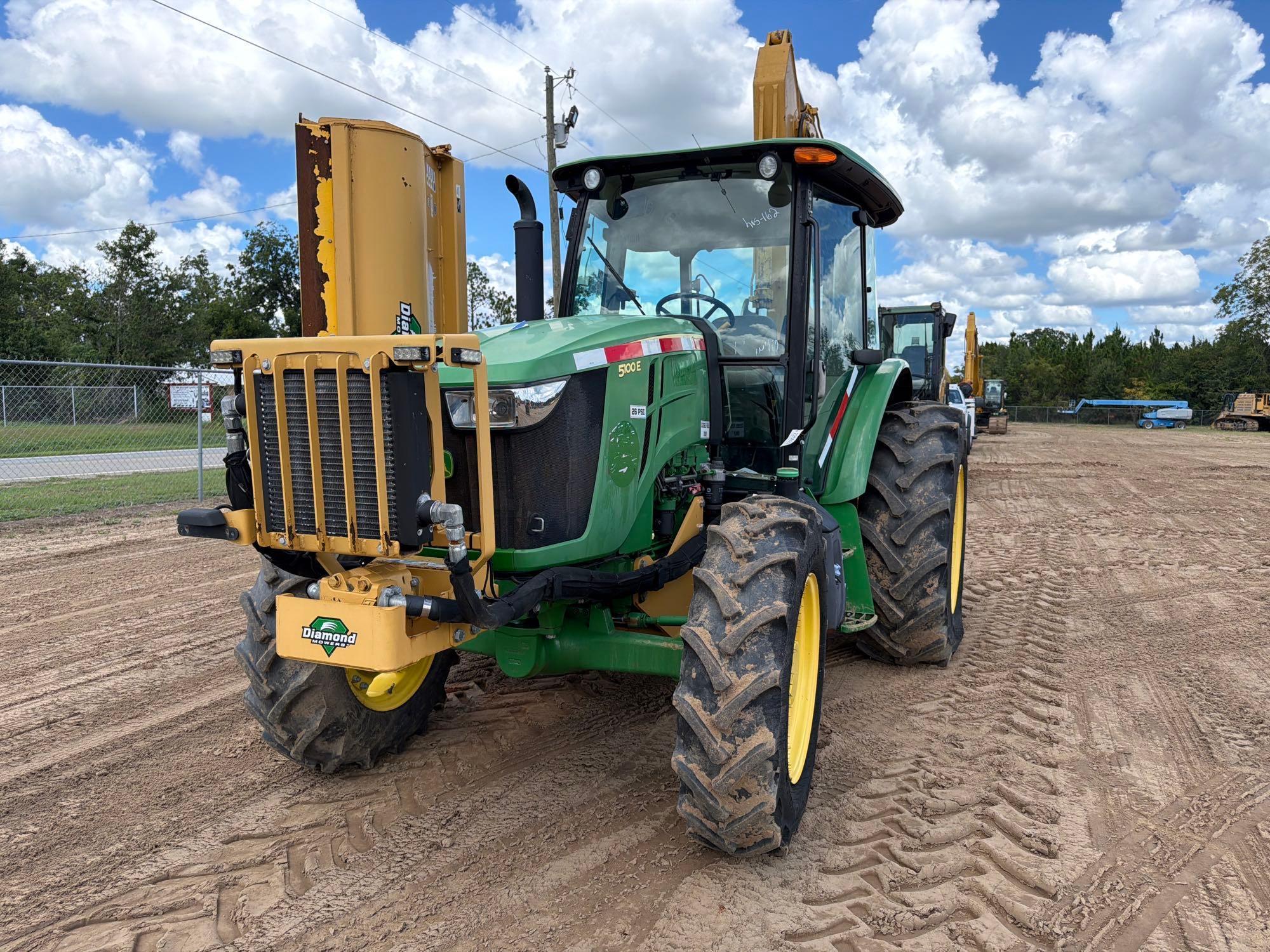 John Deere 5100E