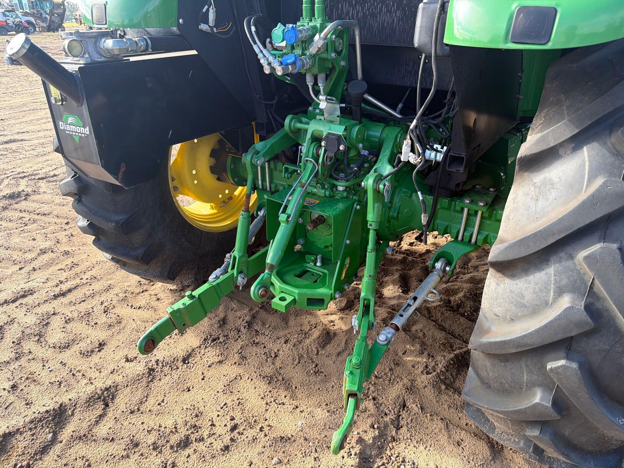 John Deere 5100E