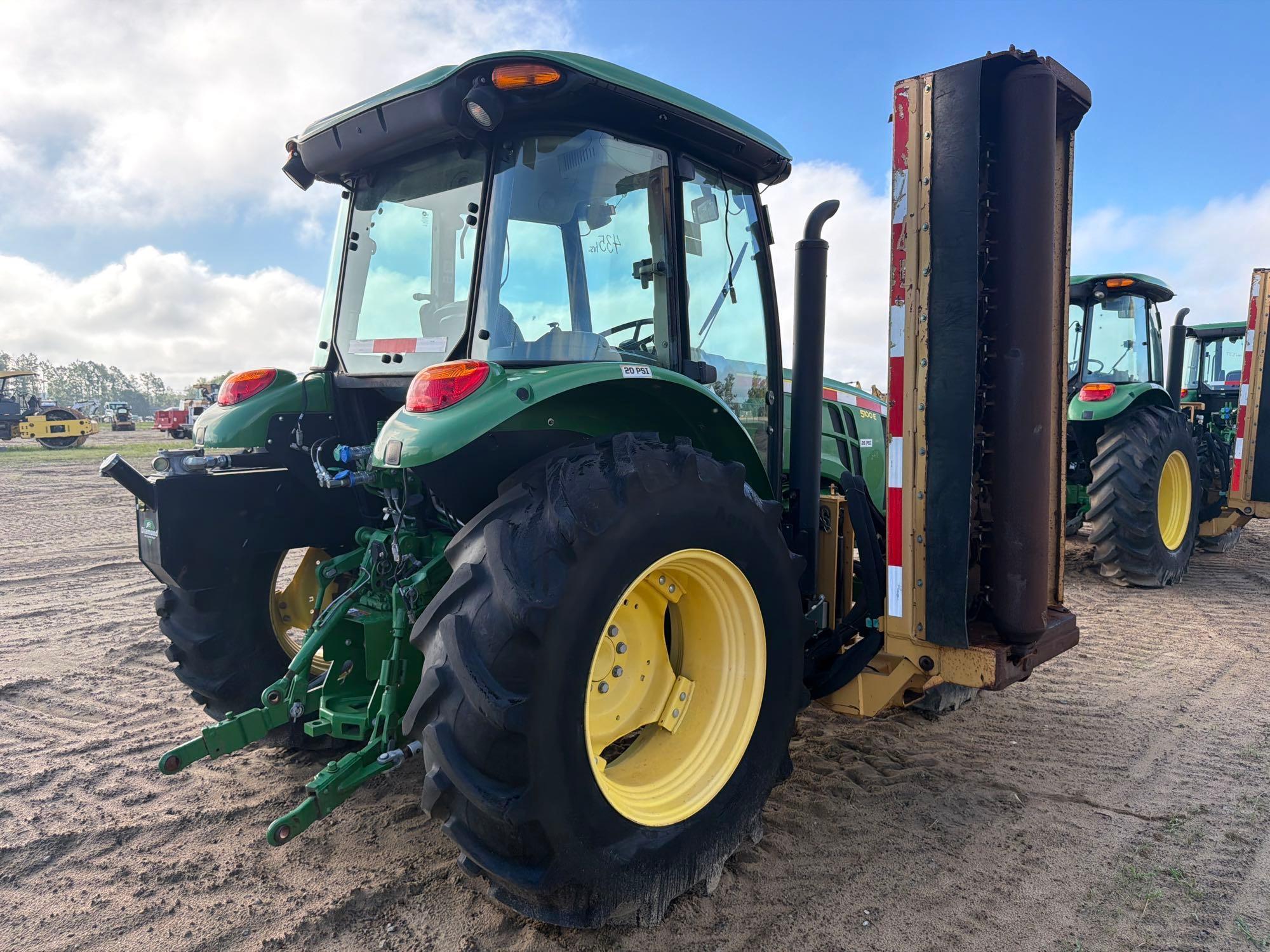 John Deere 5100E