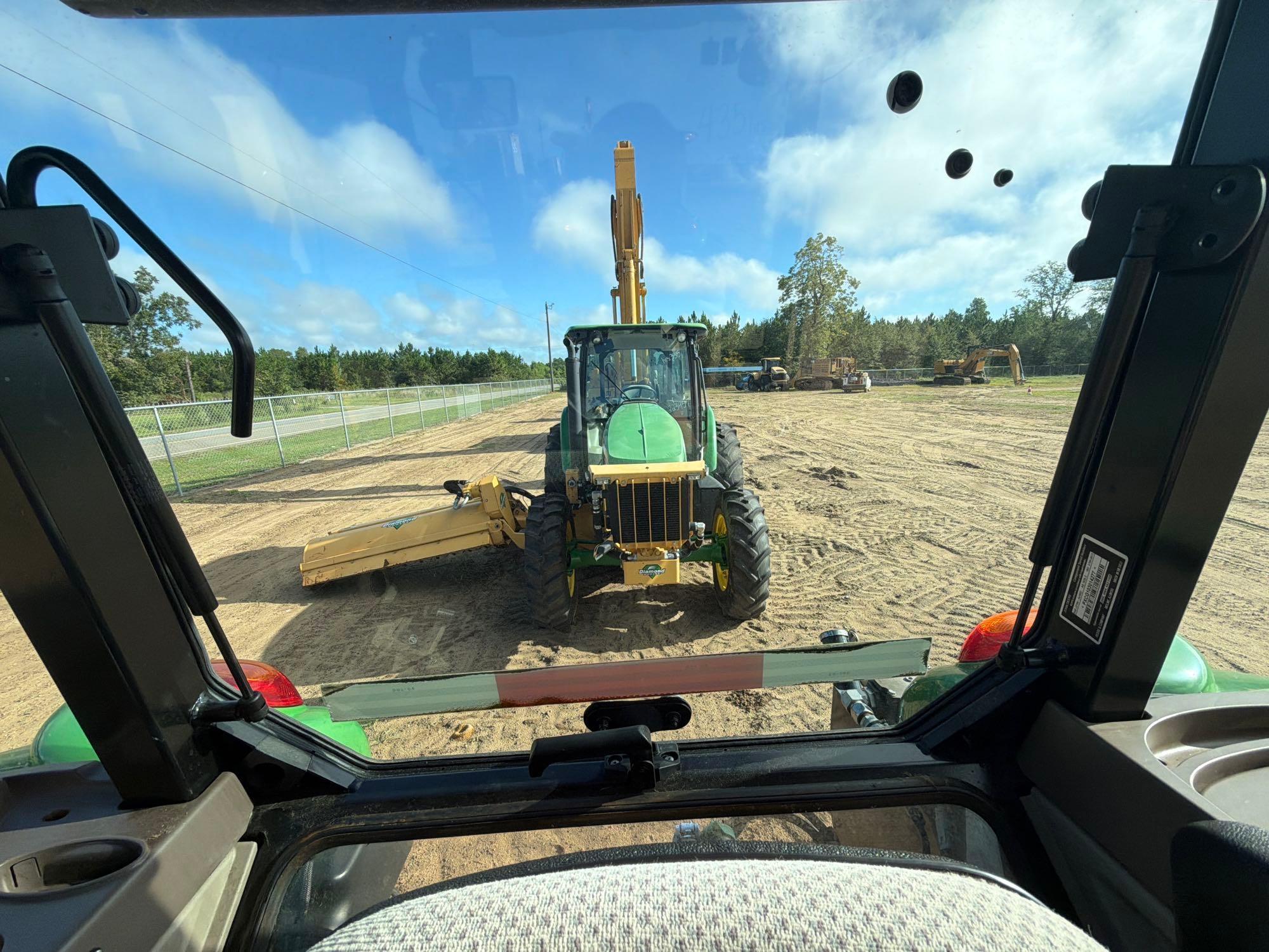 John Deere 5100E