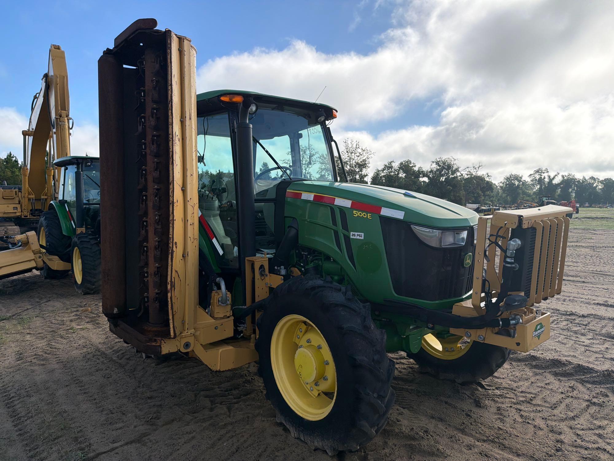 John Deere 5100E