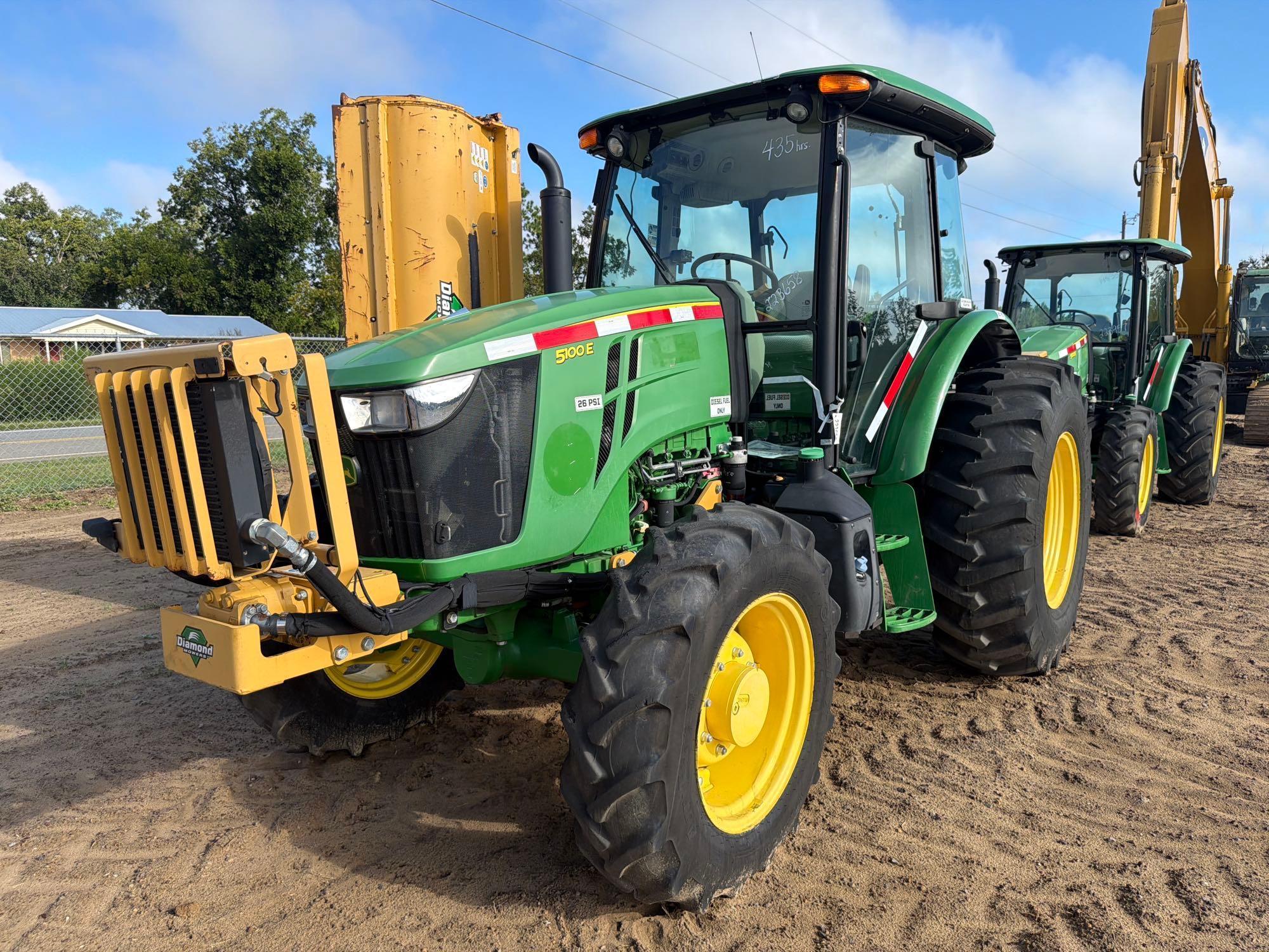 John Deere 5100E