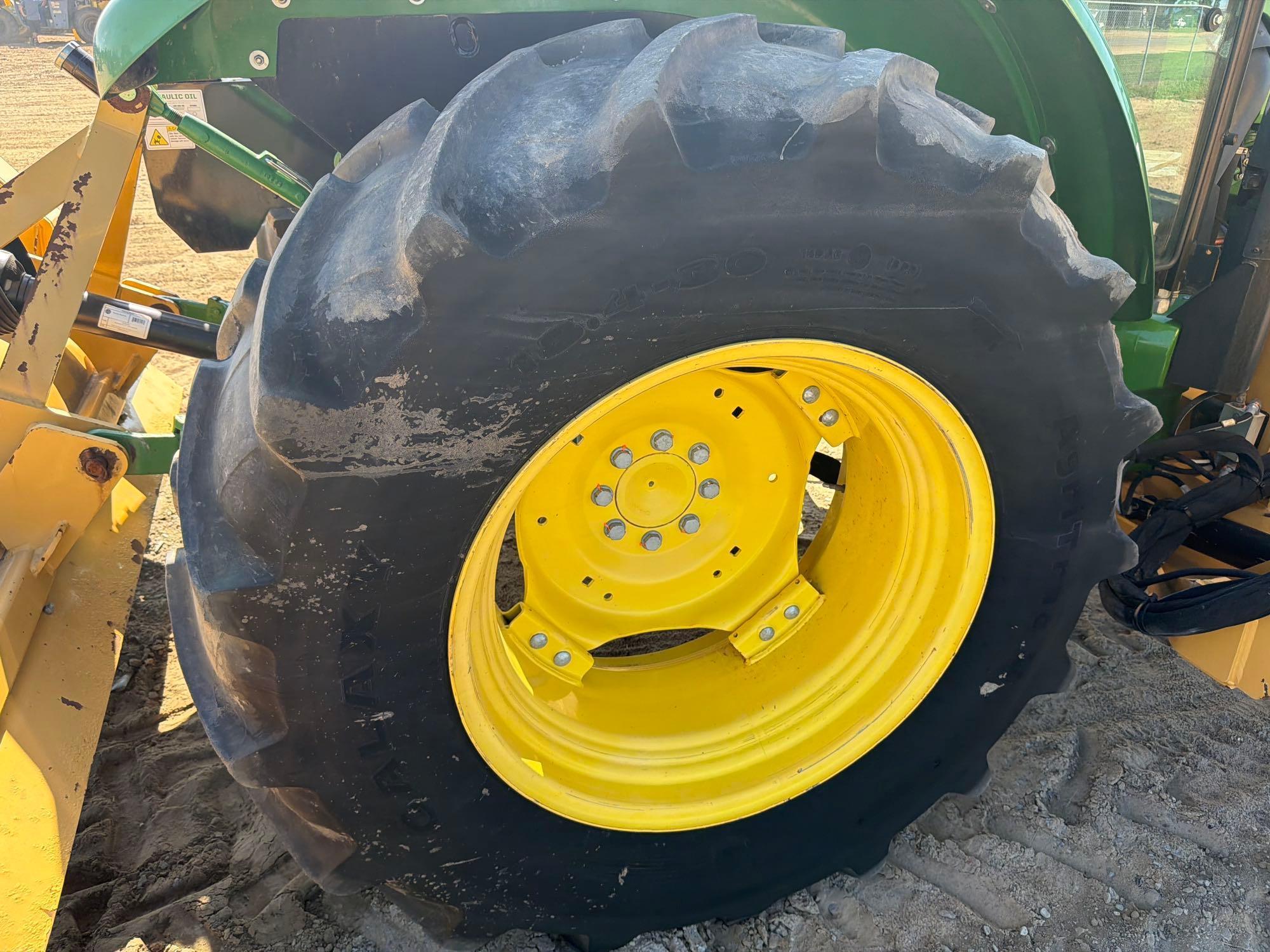 John Deere 5100E