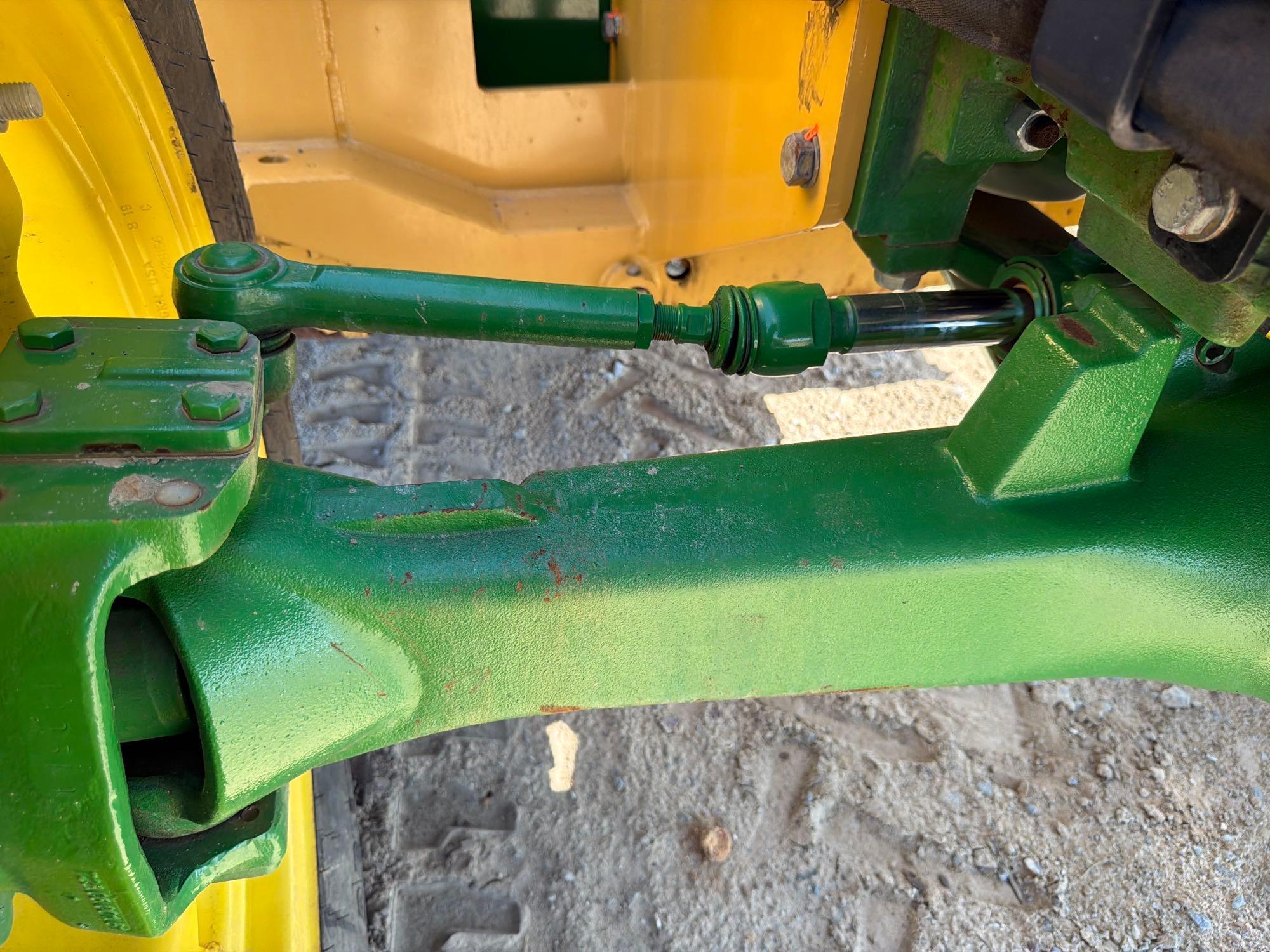 John Deere 5100E