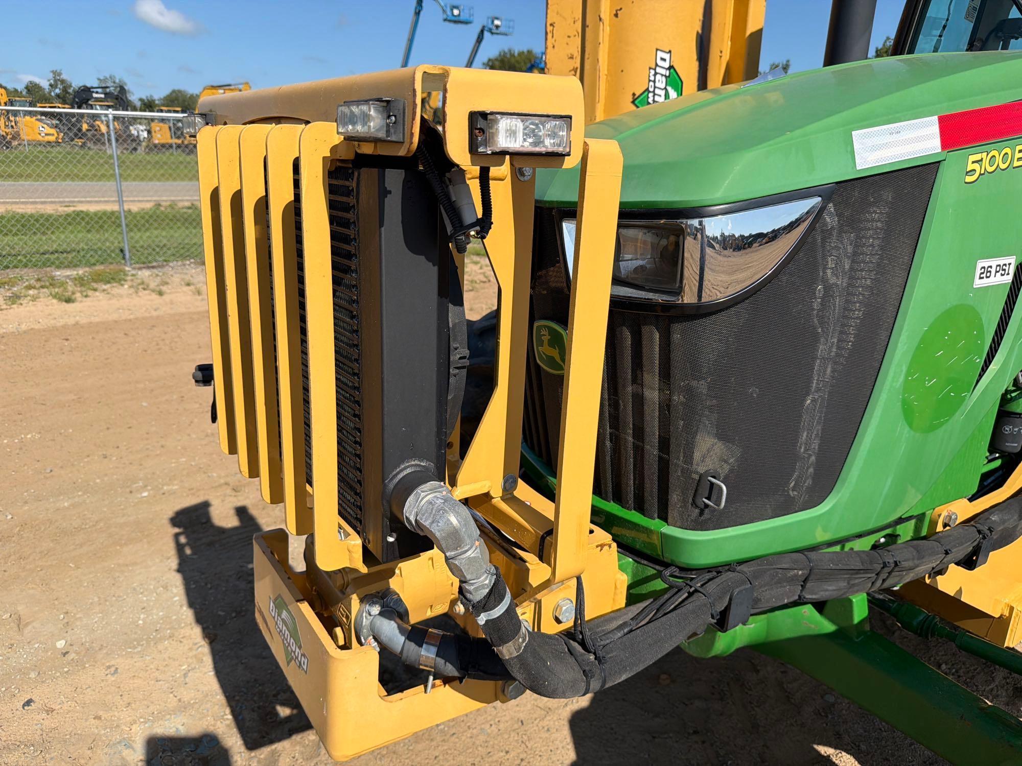 John Deere 5100E