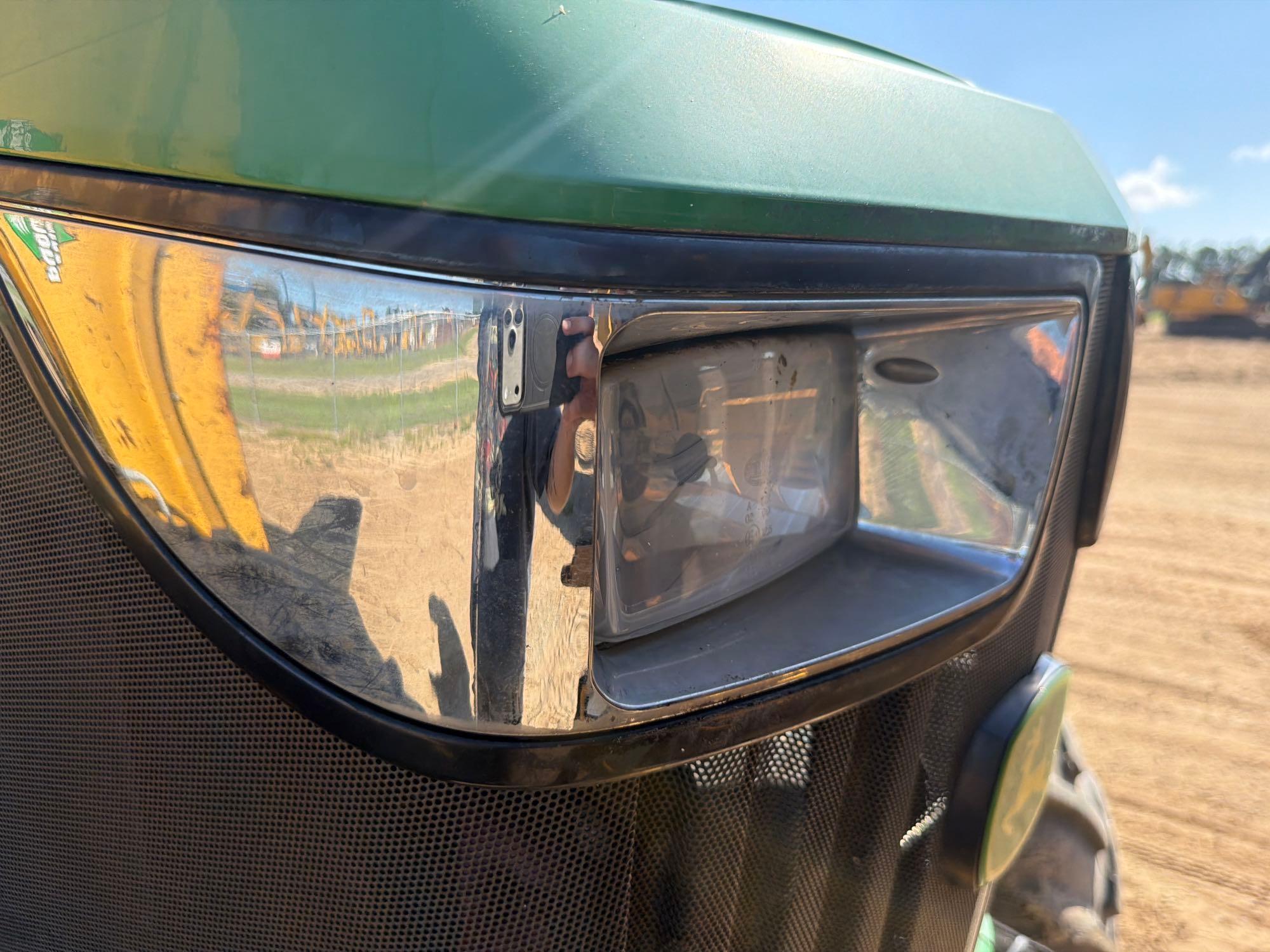 John Deere 5100E