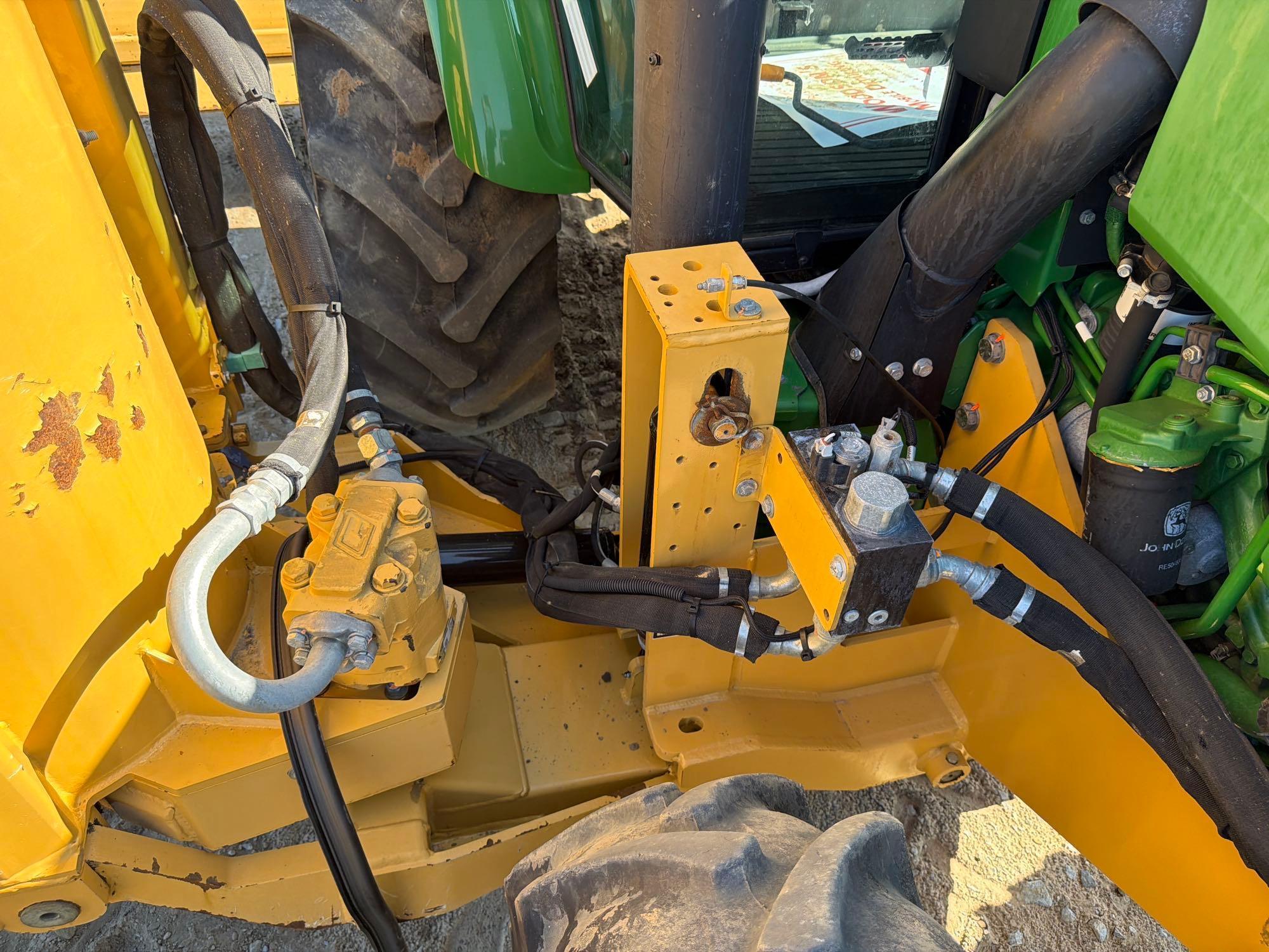 John Deere 5100E