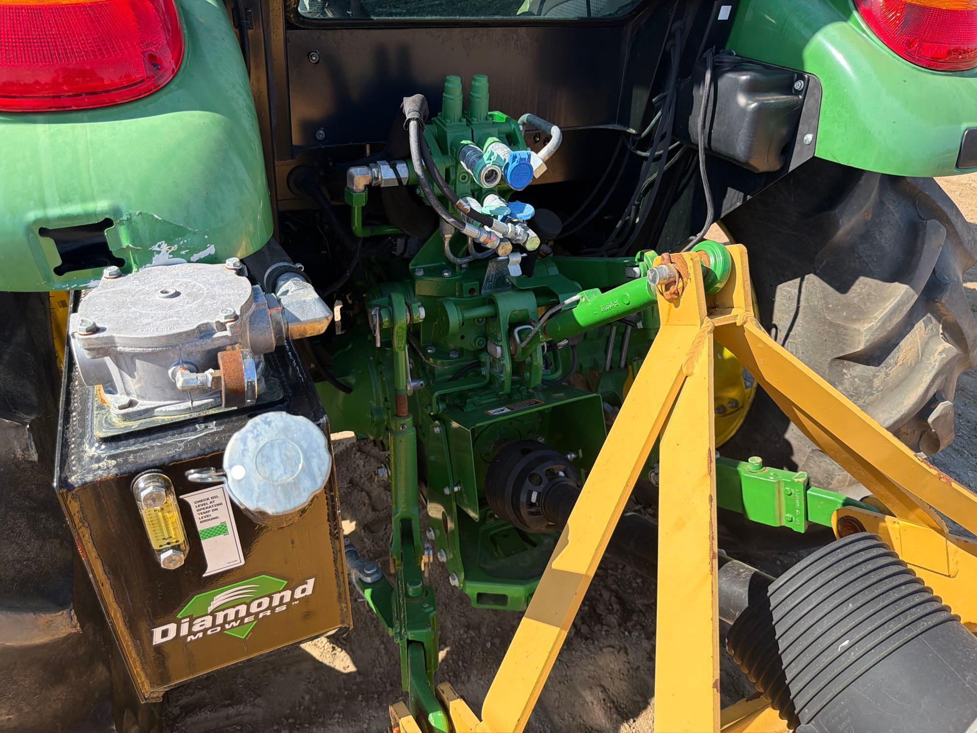 John Deere 5100E