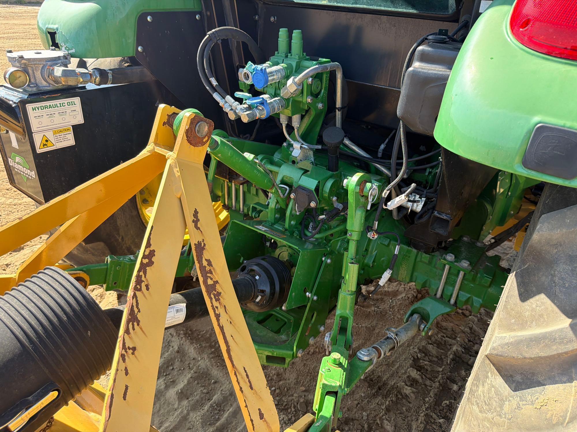 John Deere 5100E