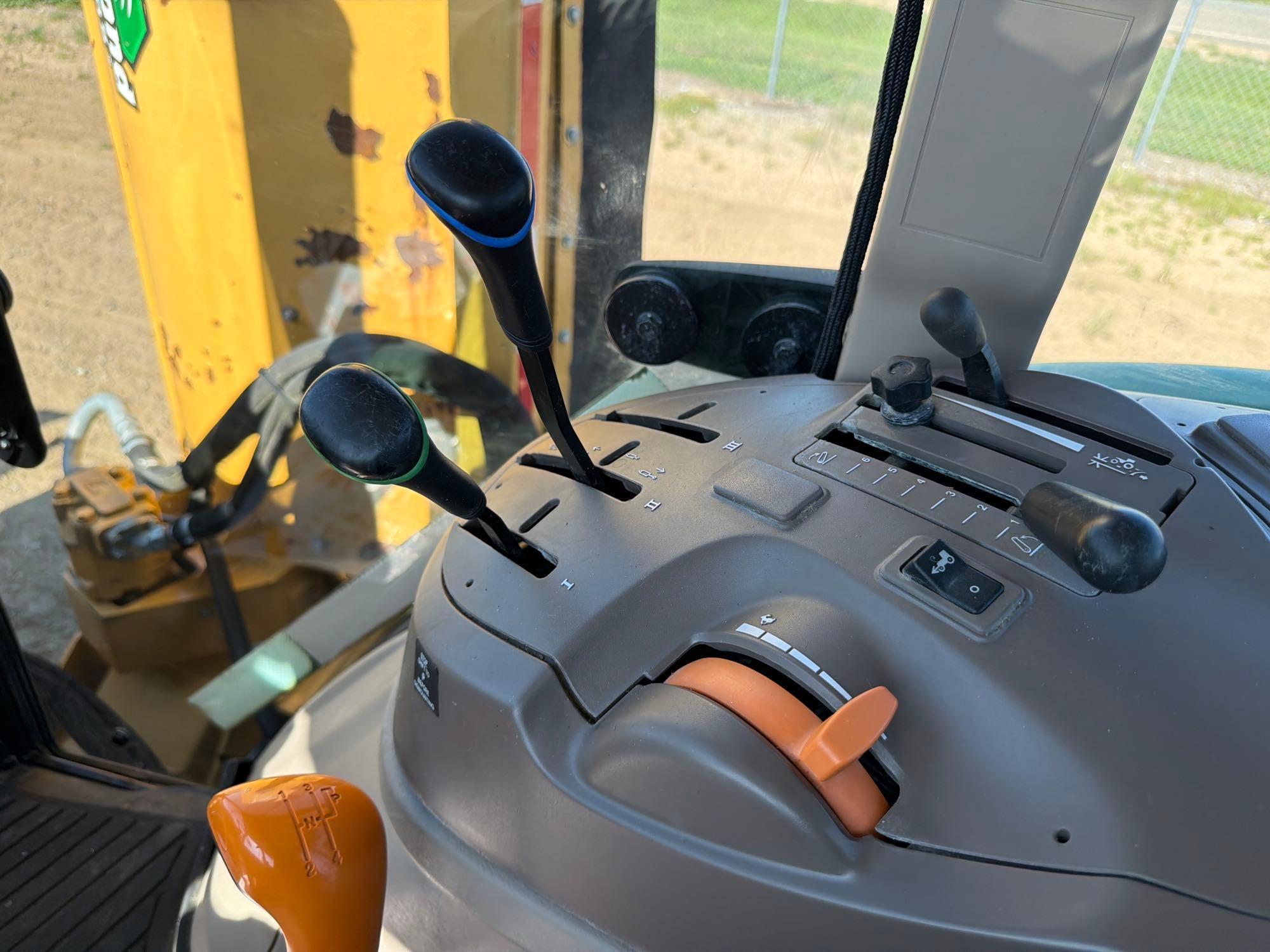 John Deere 5100E