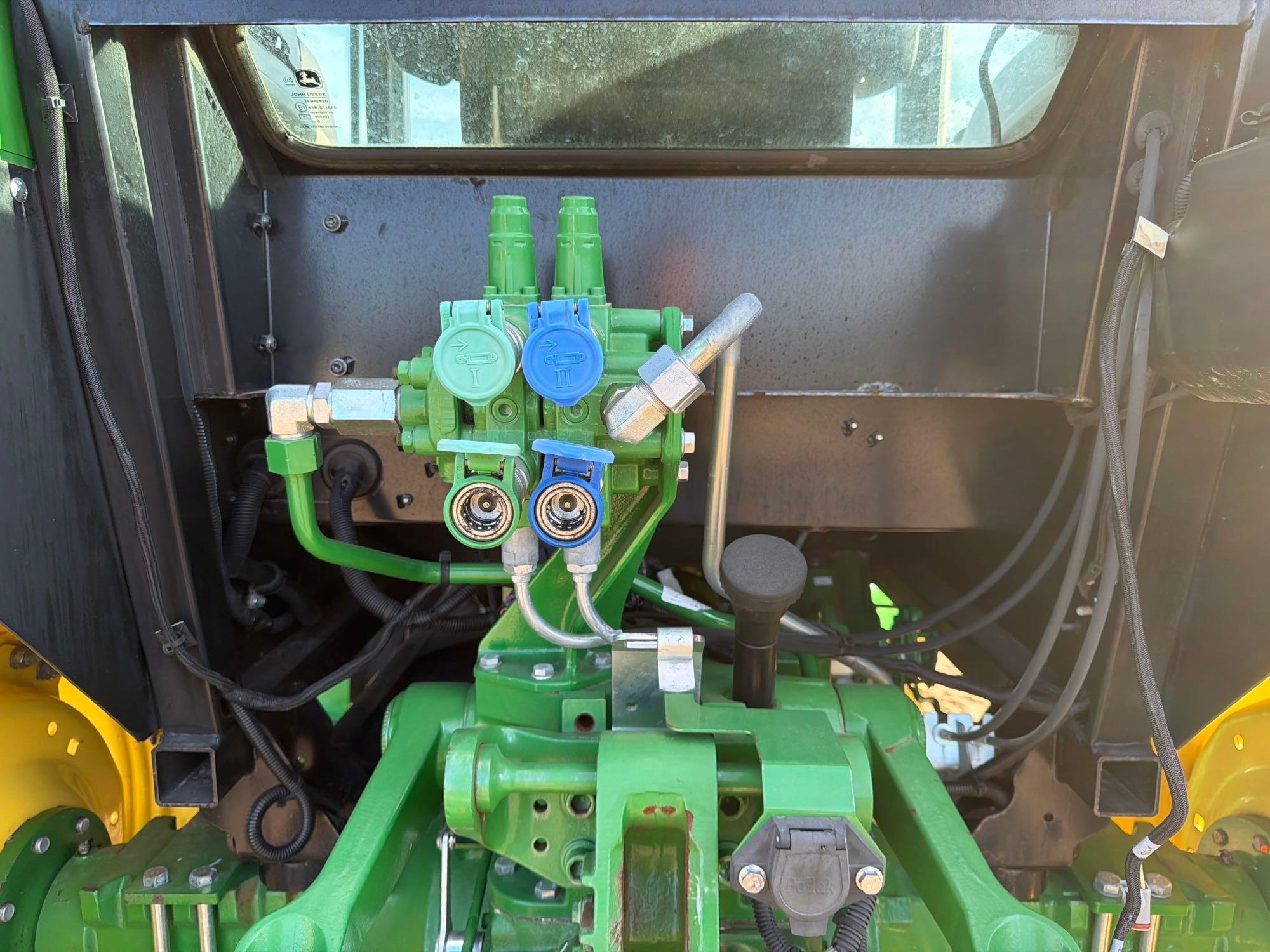 John Deere 5100E