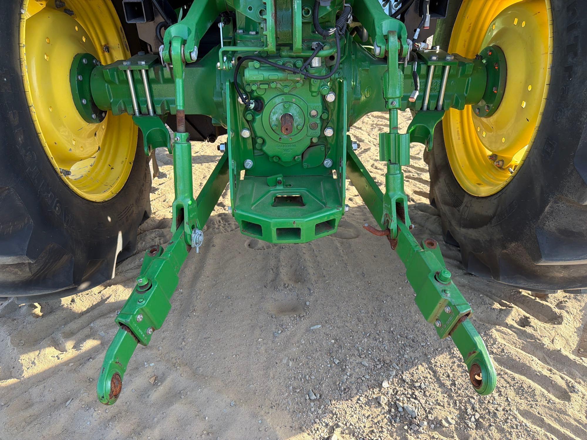 John Deere 5100E