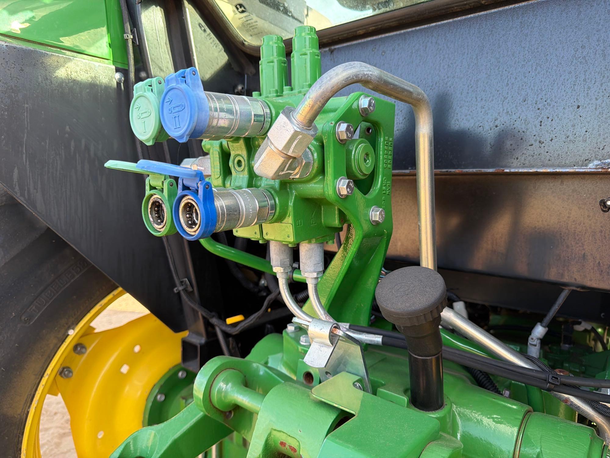 John Deere 5100E