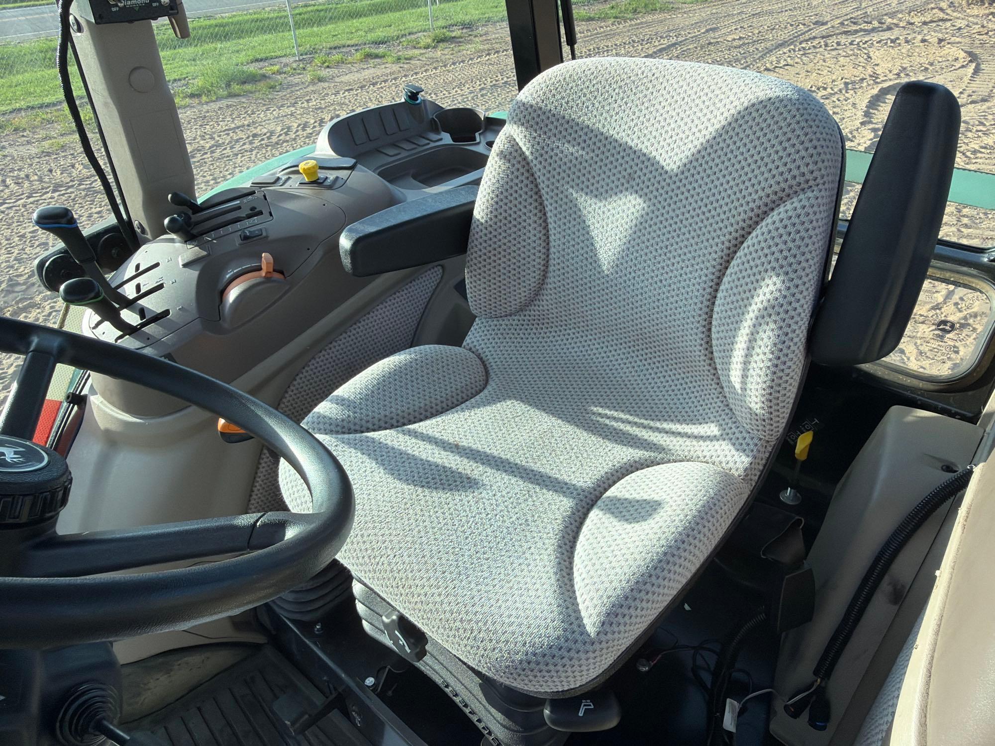 John Deere 5100E