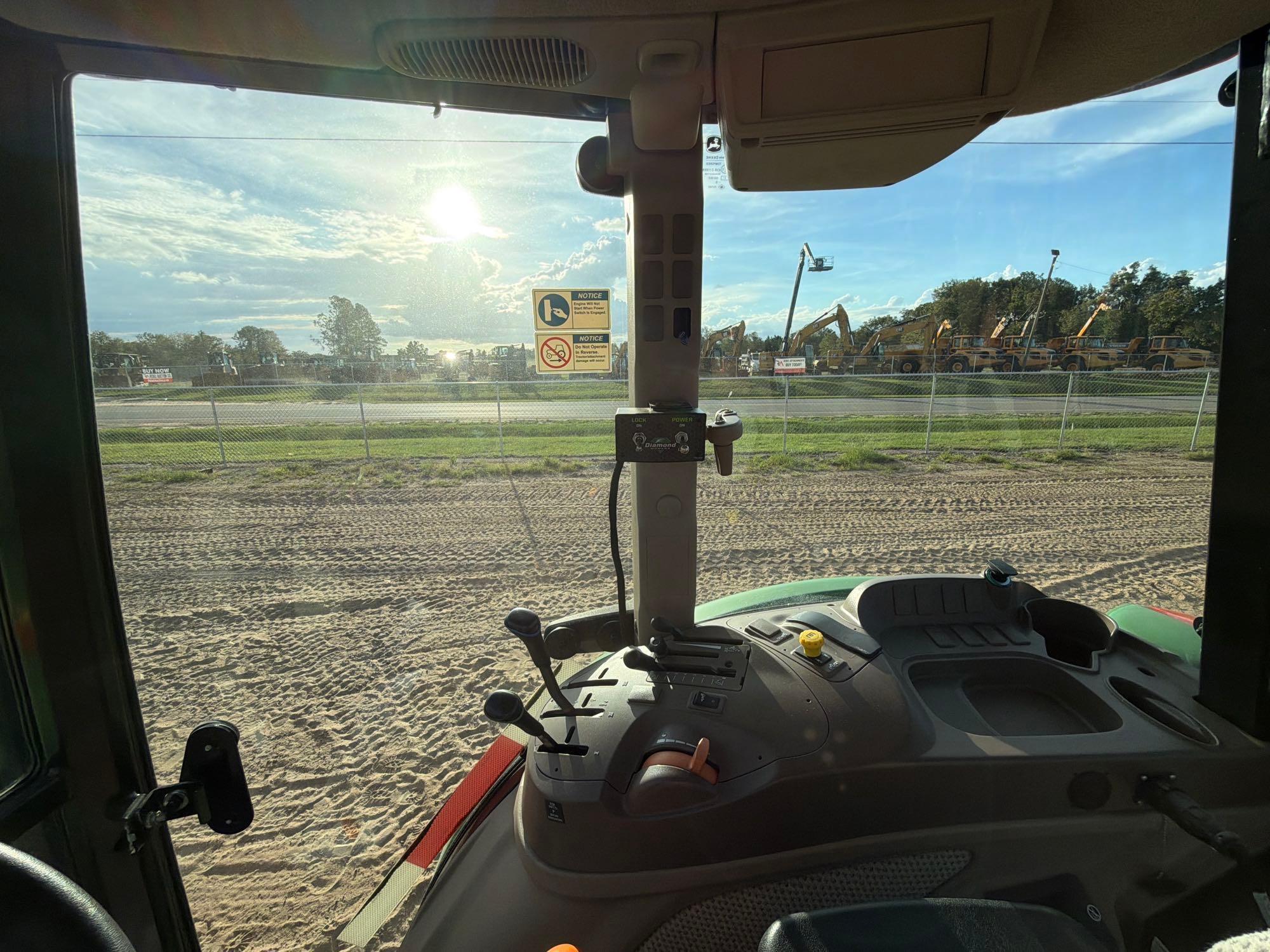 John Deere 5100E