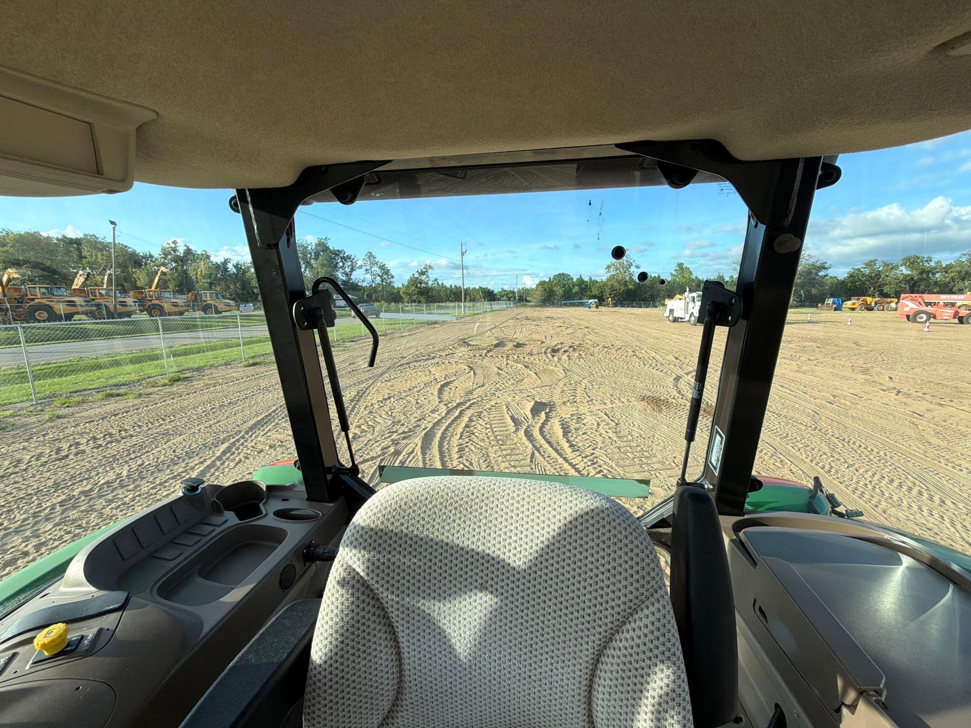John Deere 5100E
