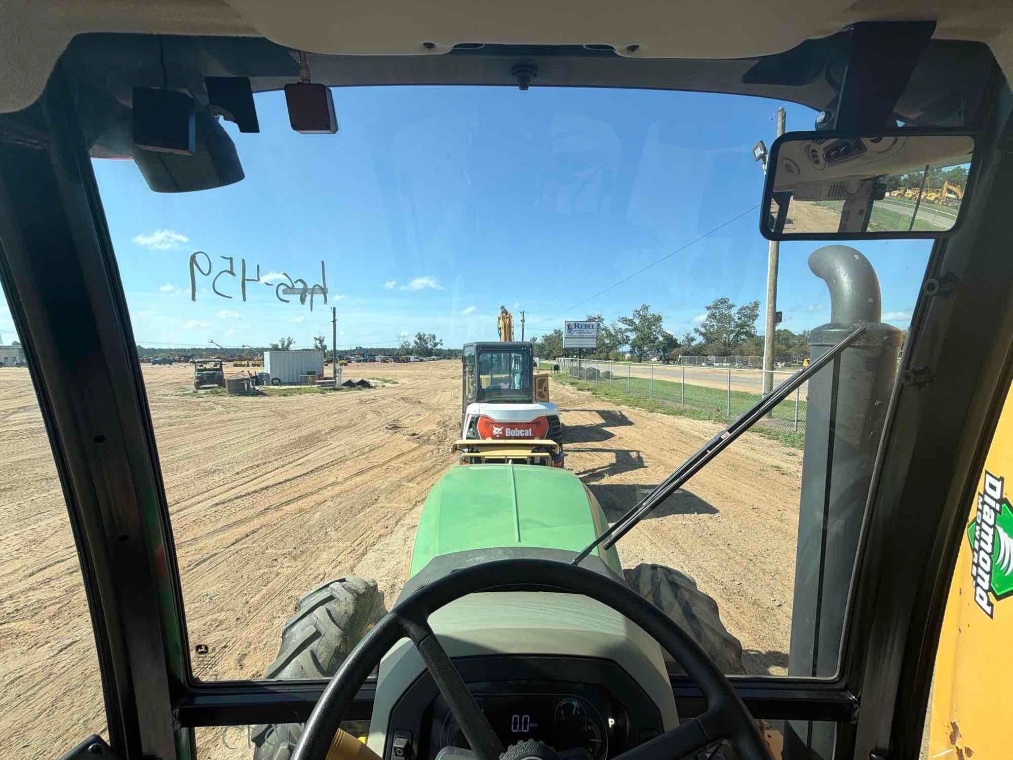 John Deere 5100E