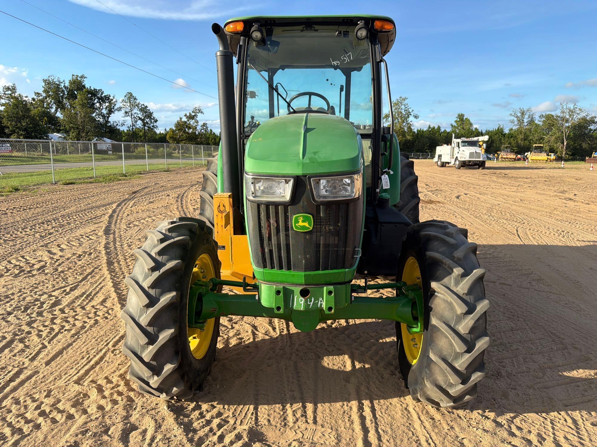 John Deere 5100E
