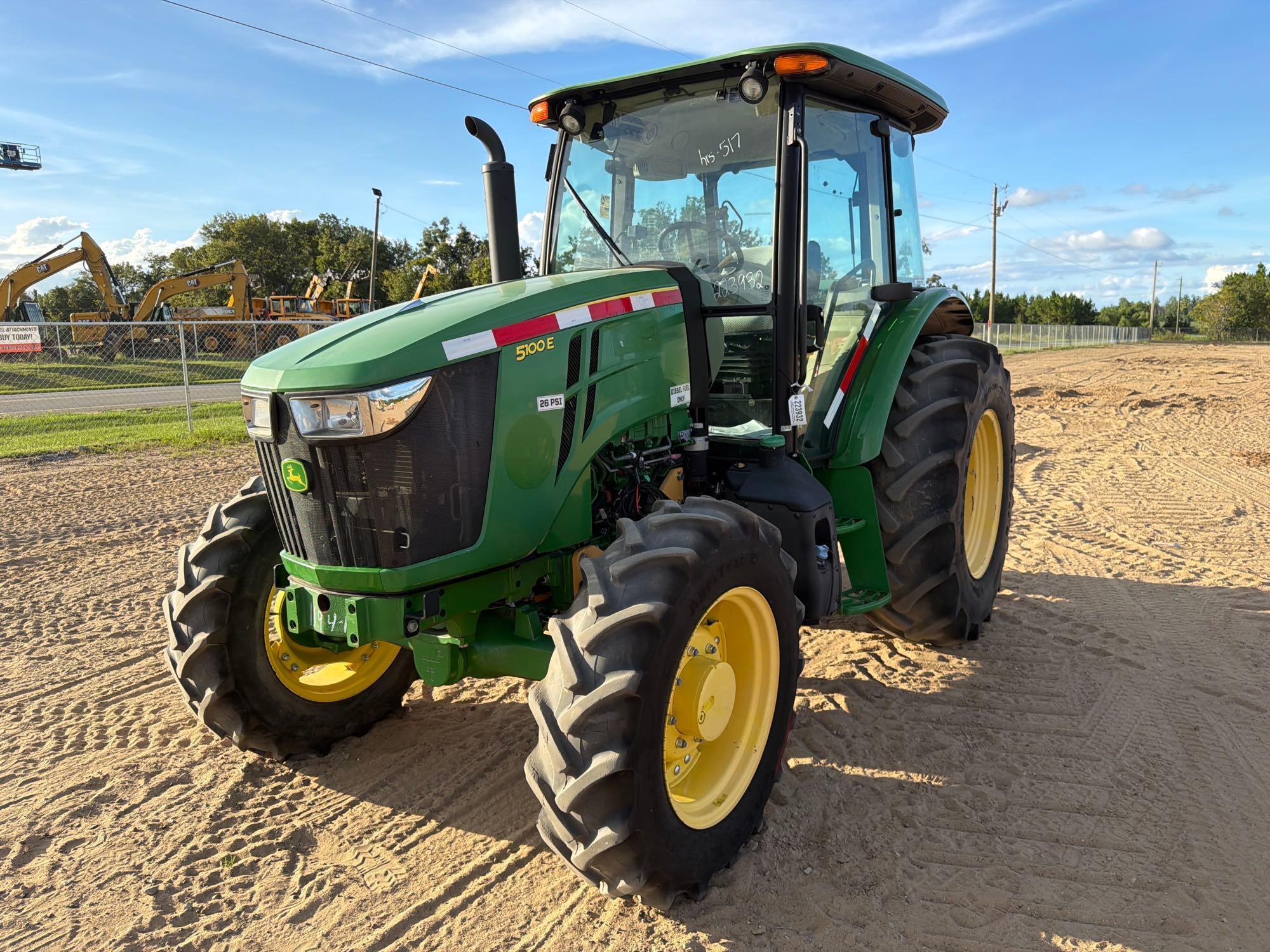 John Deere 5100E
