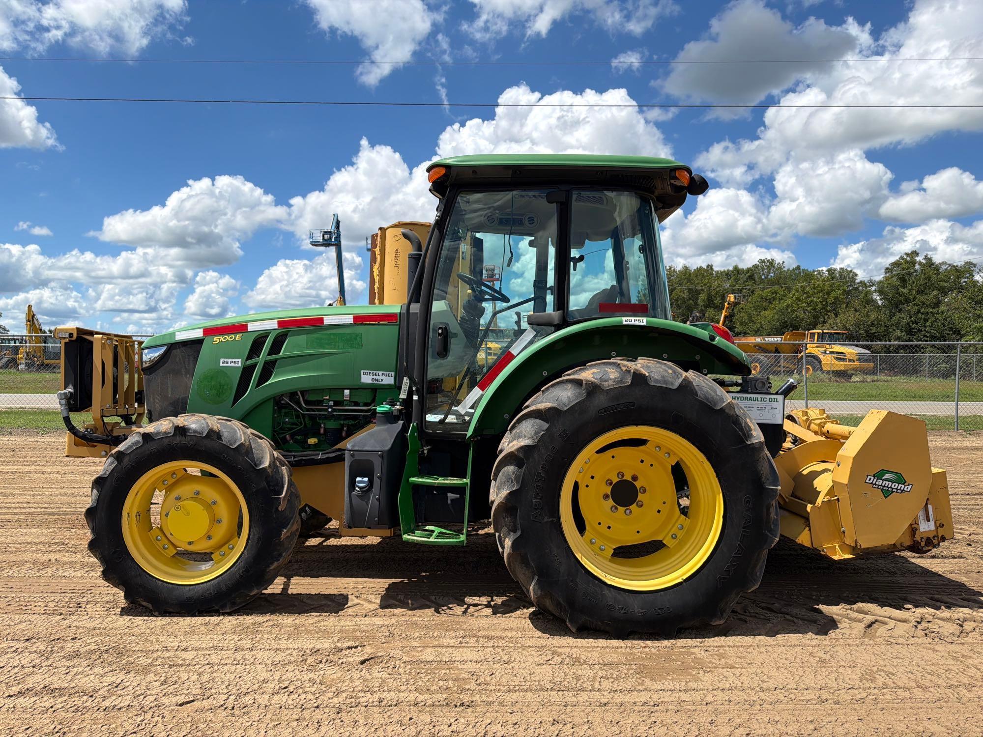 John Deere 5100E