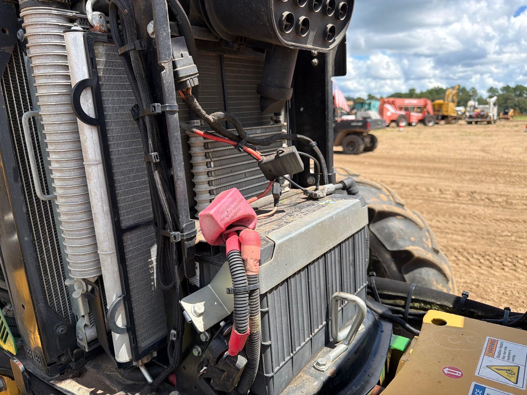 John Deere 5100E