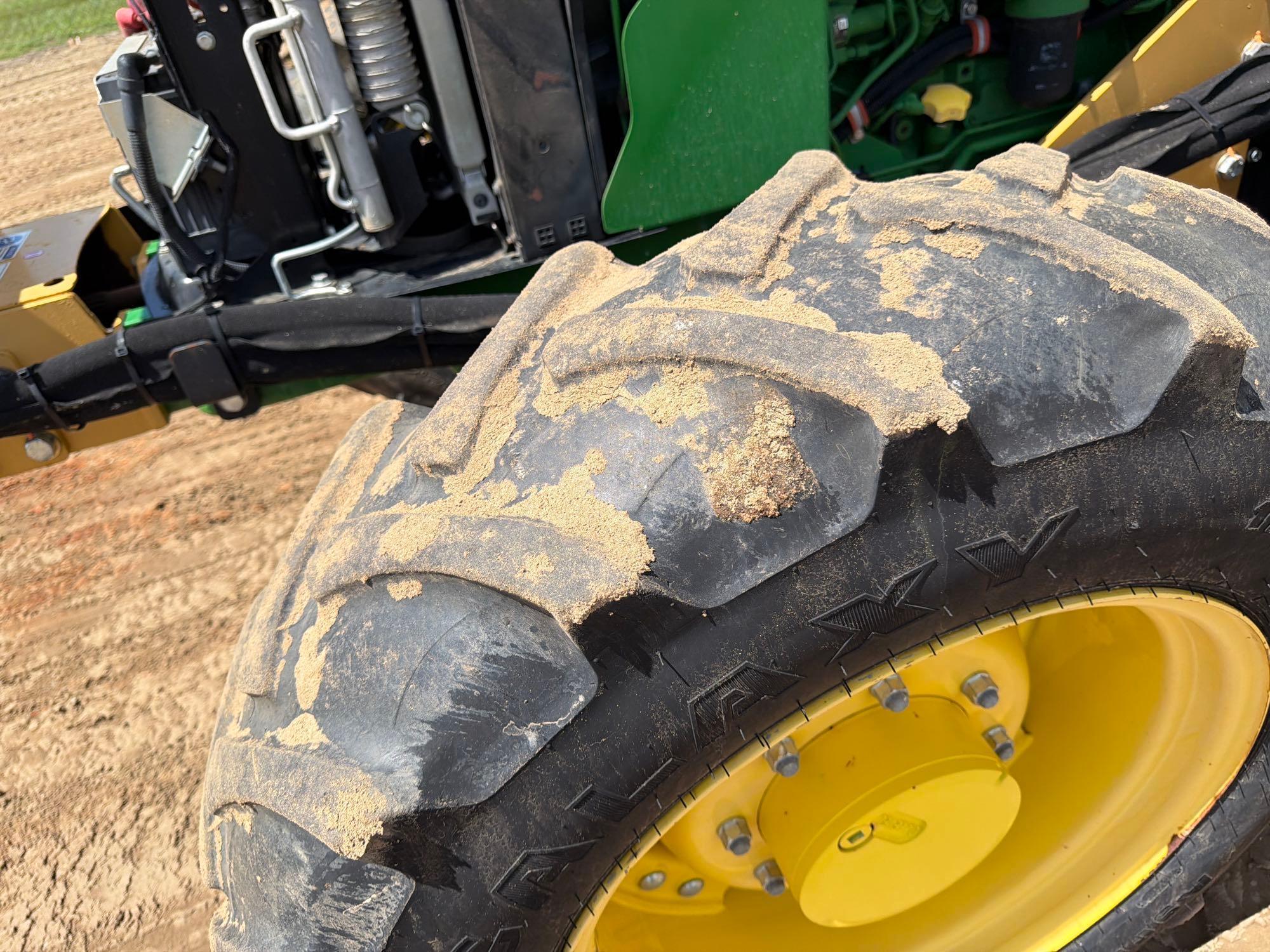 John Deere 5100E