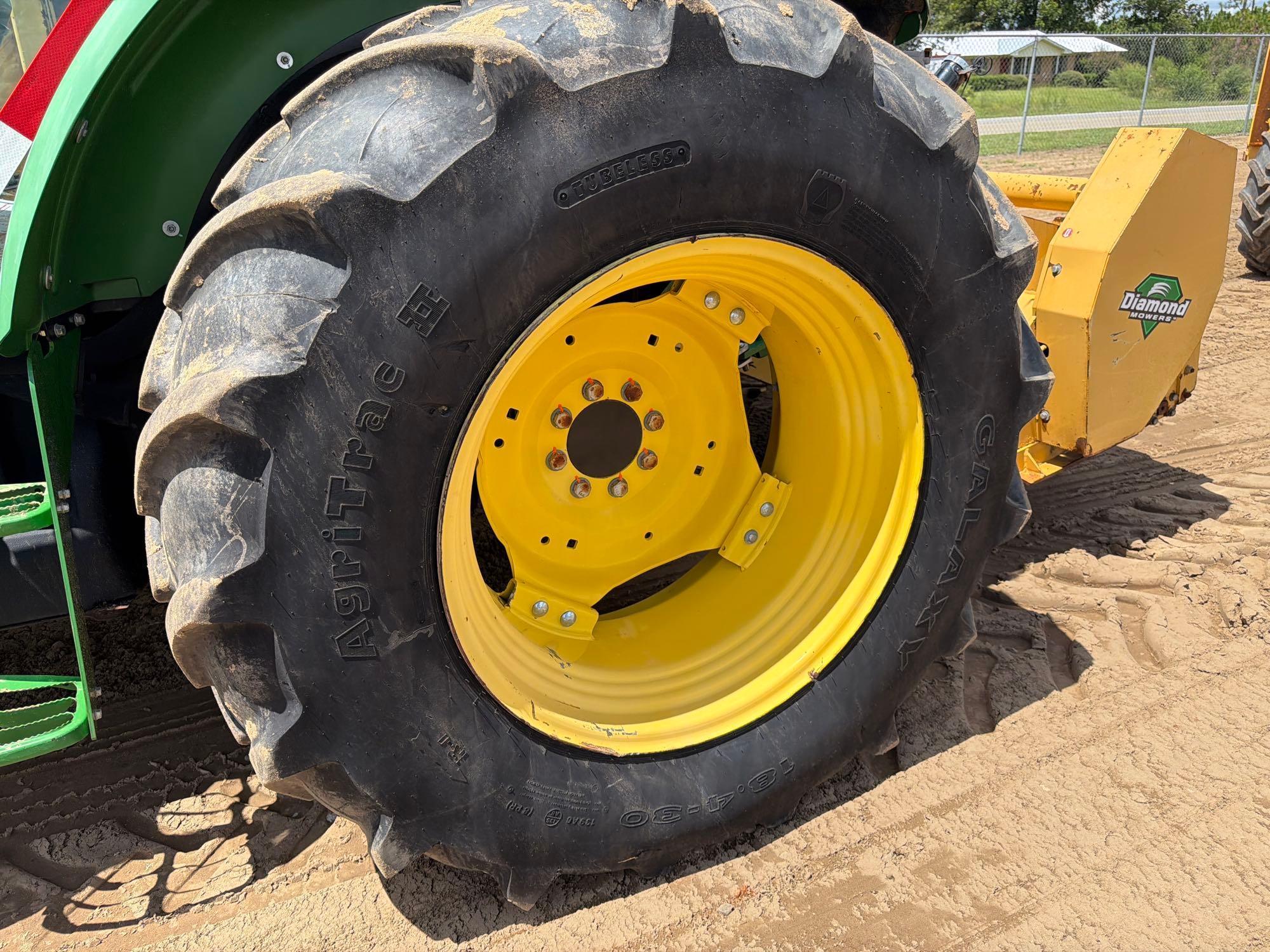 John Deere 5100E