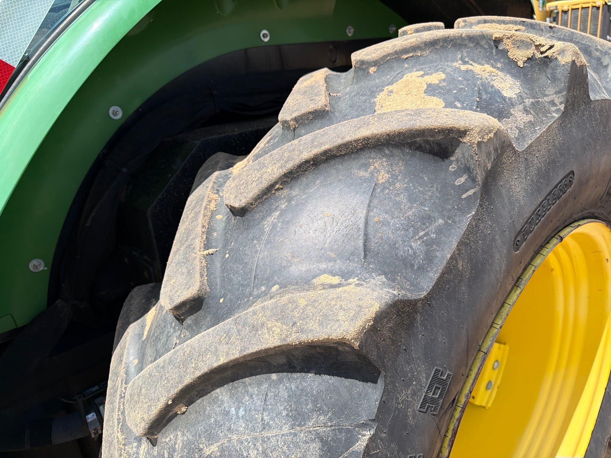 John Deere 5100E