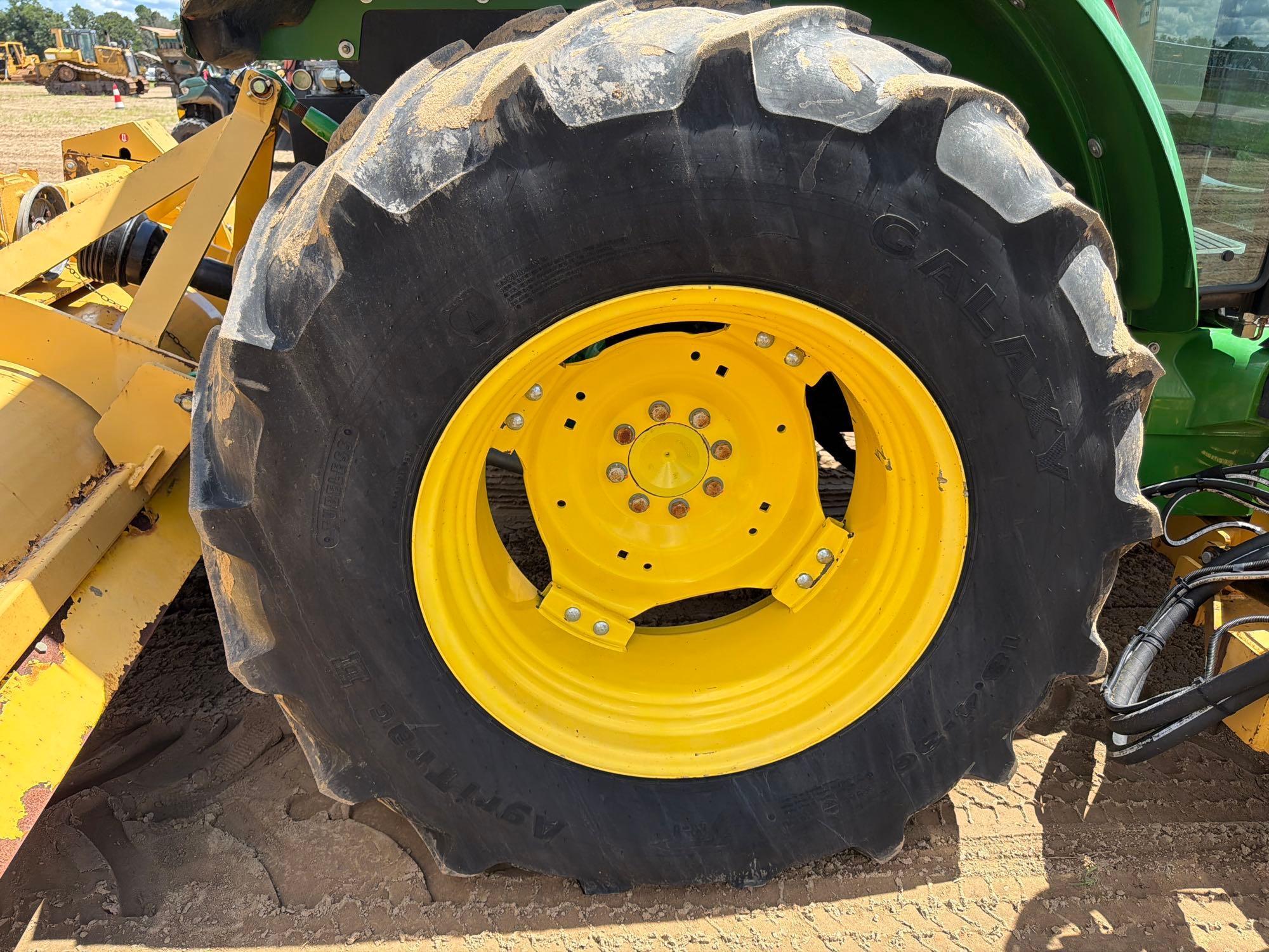 John Deere 5100E