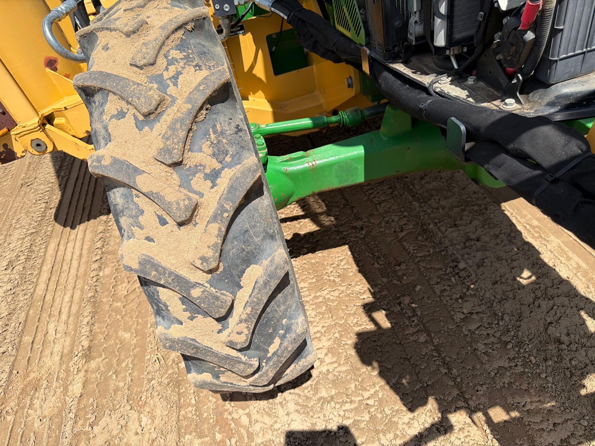 John Deere 5100E