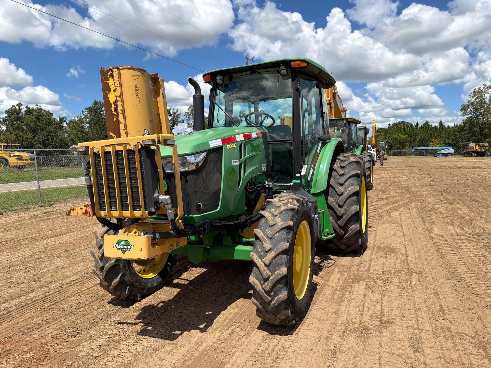 John Deere 5100E