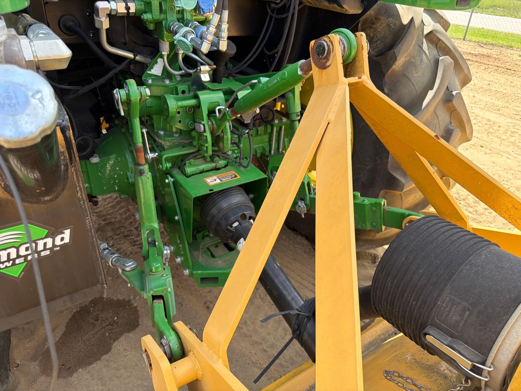 John Deere 5100E