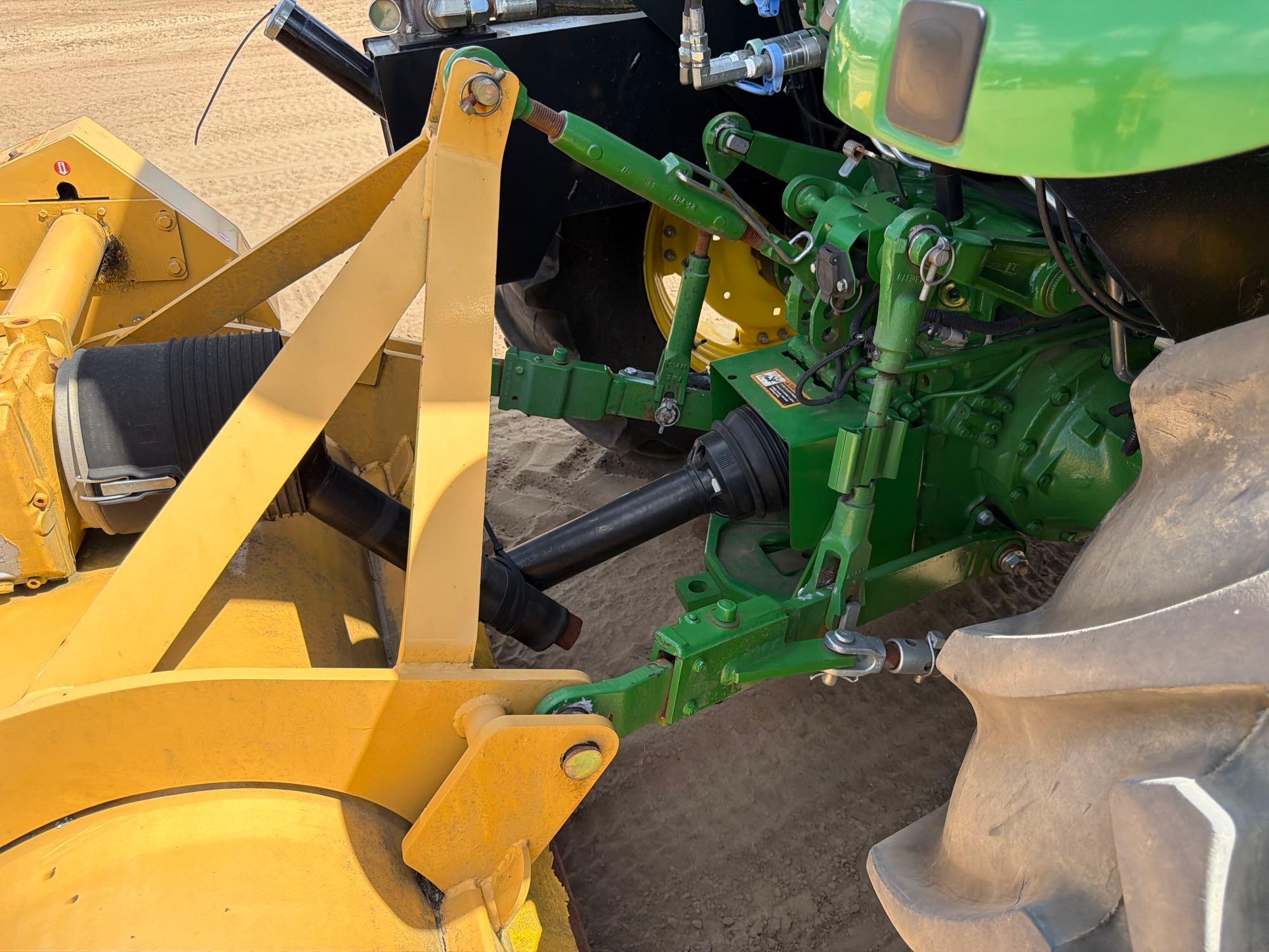 John Deere 5100E