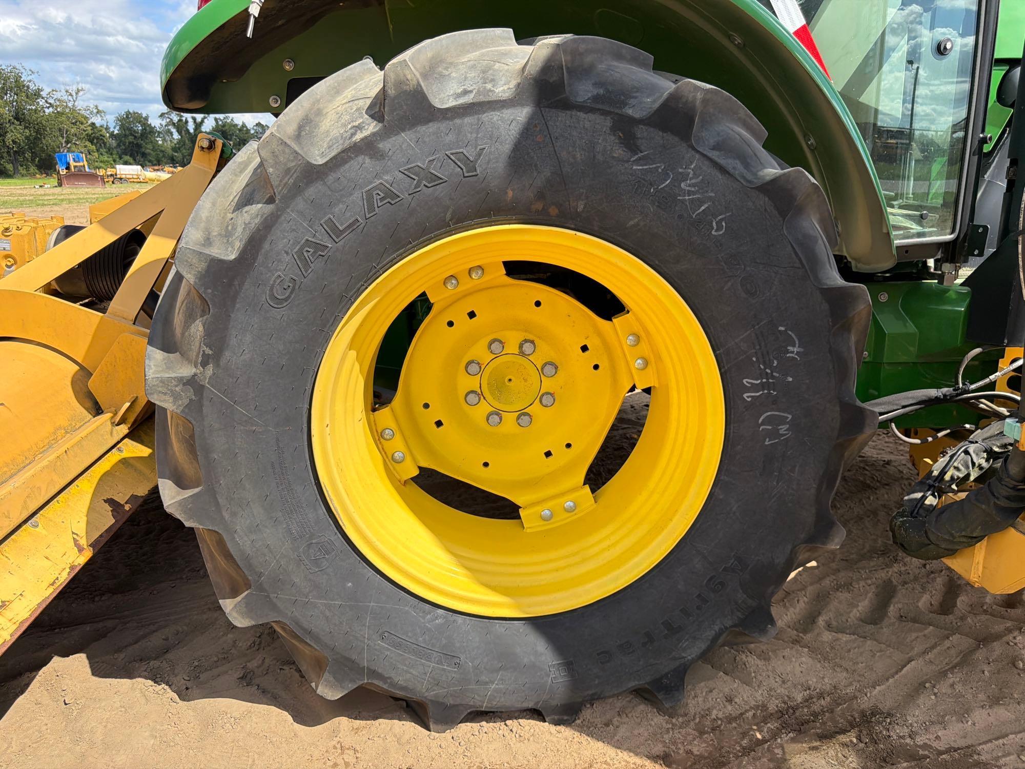 John Deere 5100E