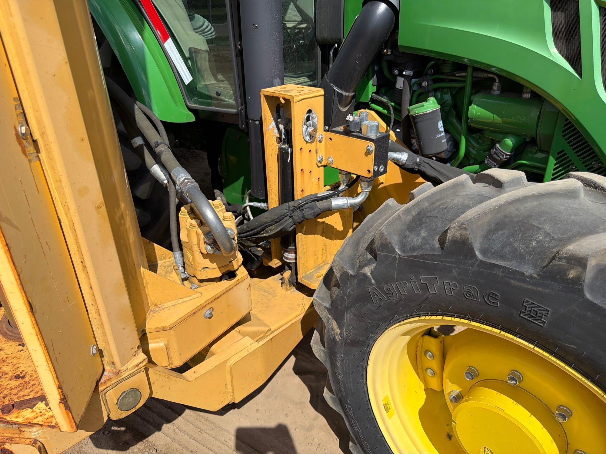 John Deere 5100E