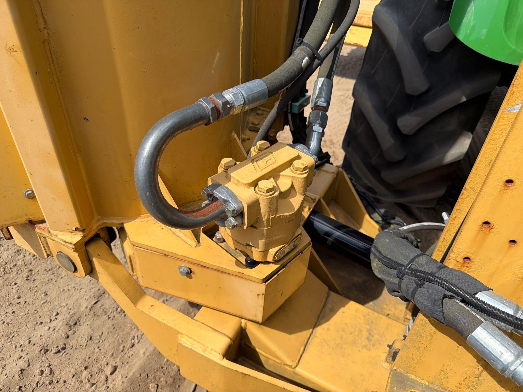 John Deere 5100E