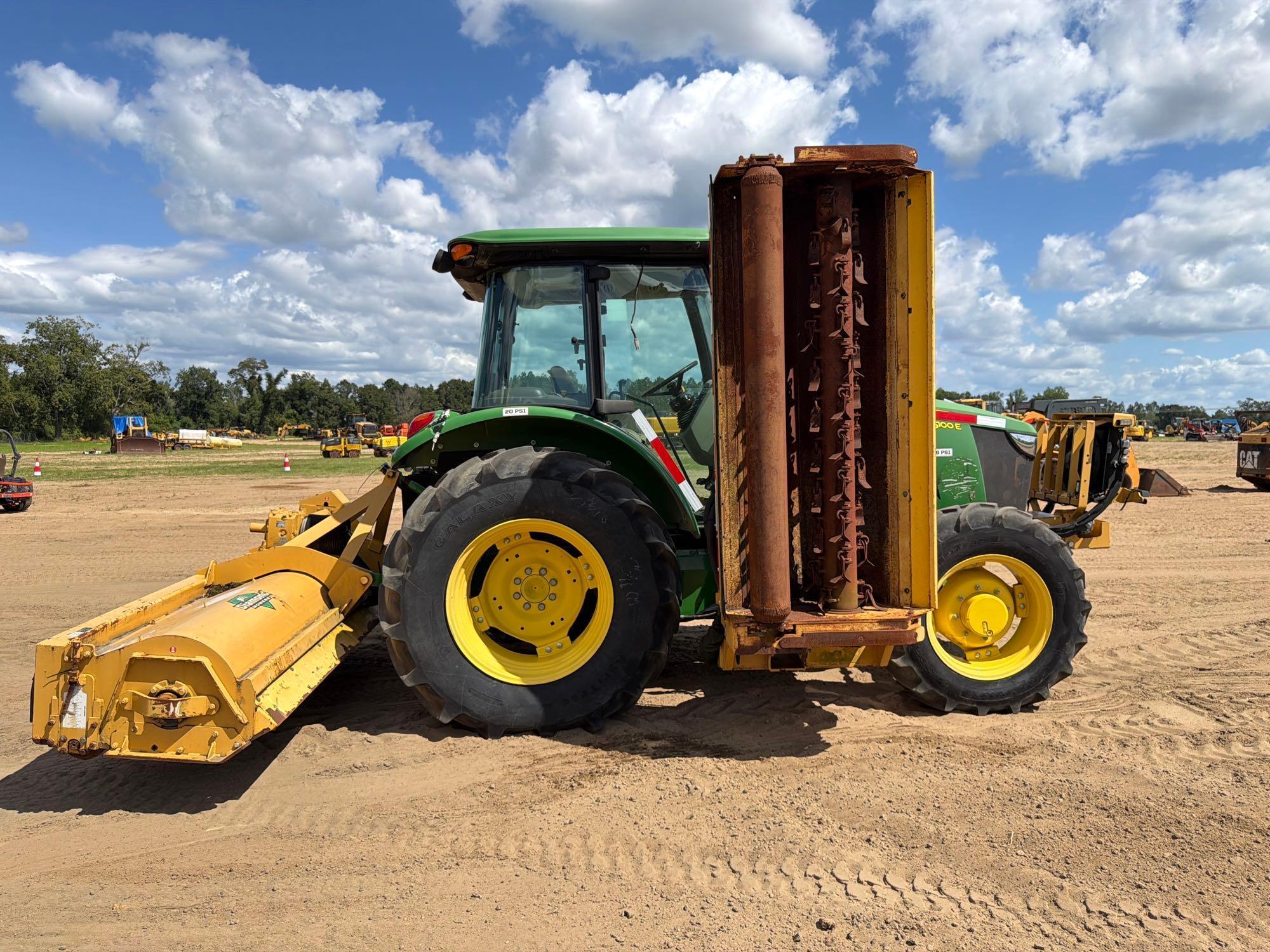 John Deere 5100E